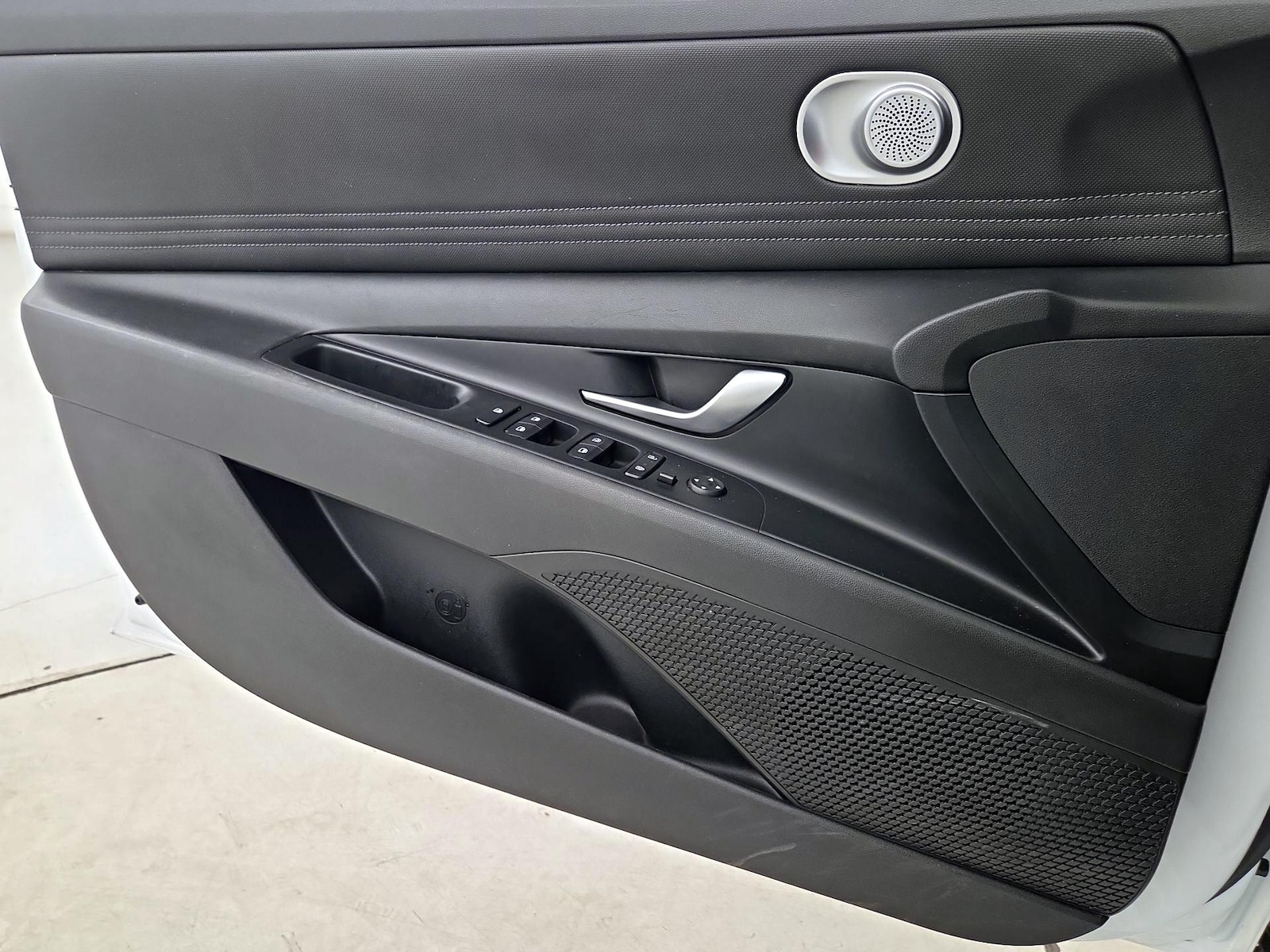 2021 Hyundai Elantra SEL - Photo 13