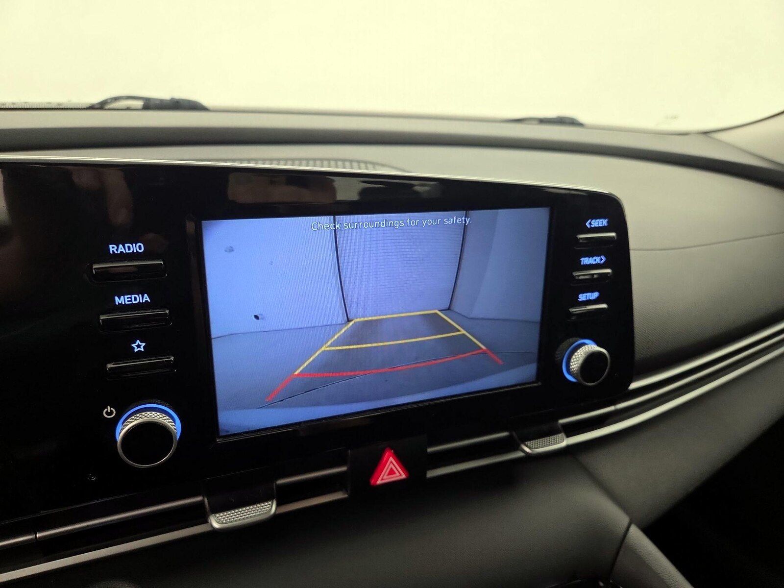2021 Hyundai Elantra SEL - Photo 15