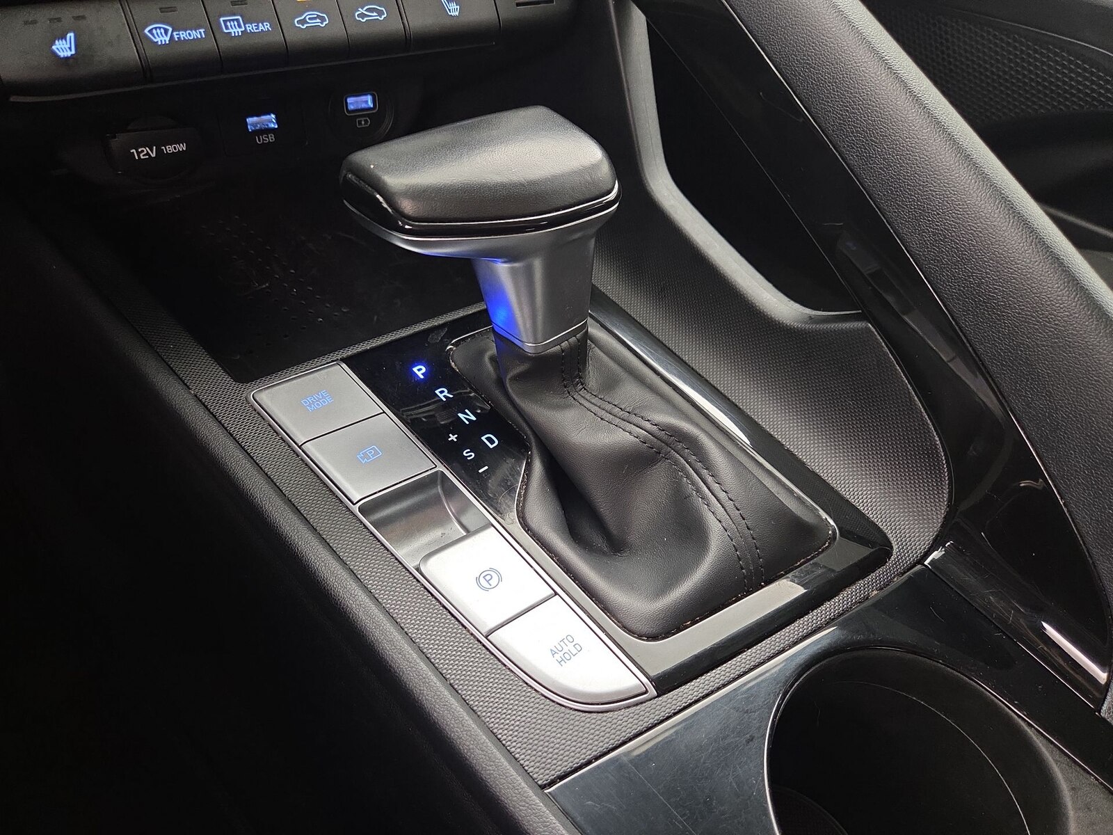 2021 Hyundai Elantra SEL - Photo 18