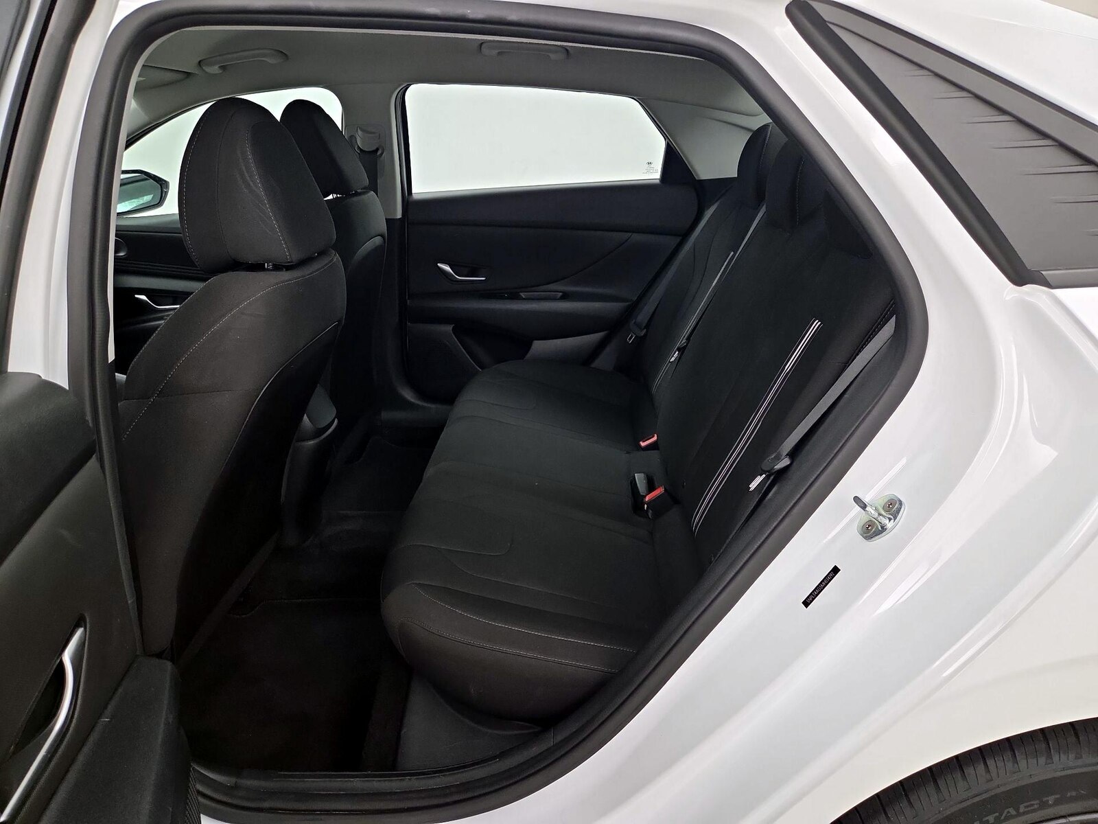 2021 Hyundai Elantra SEL - Photo 20