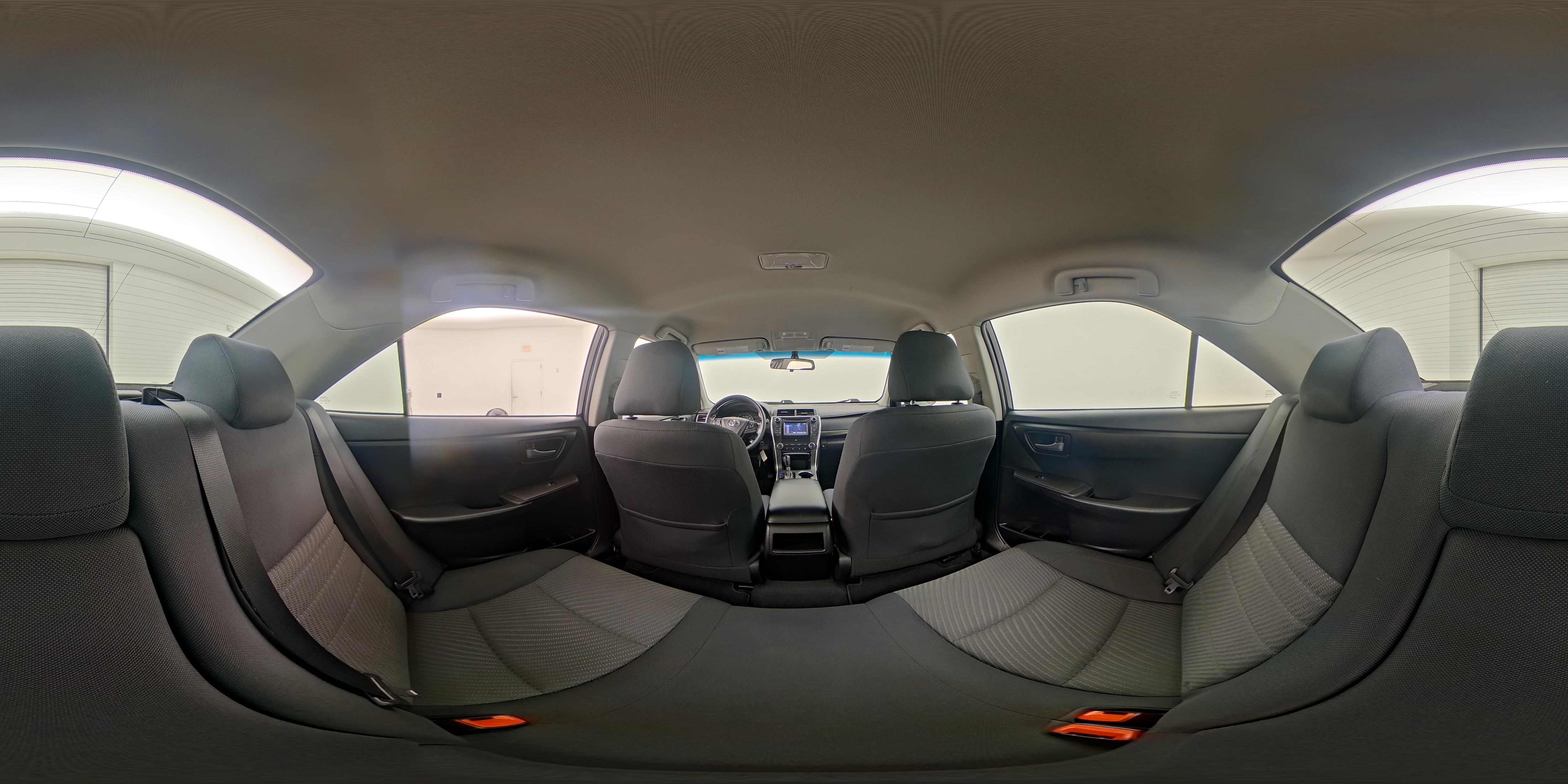 2015 Toyota Camry LE - Photo 25