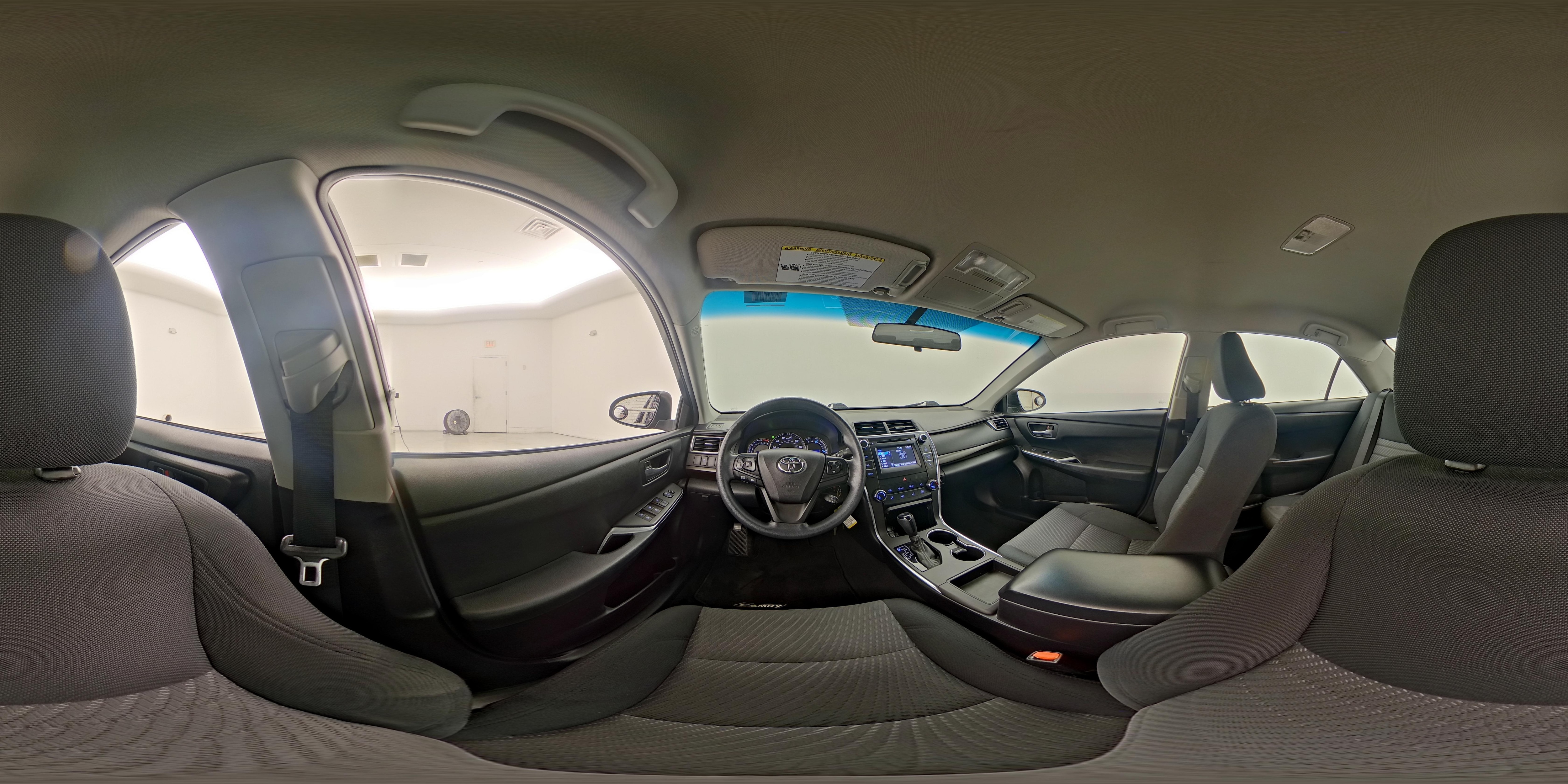 2015 Toyota Camry LE - Photo 26