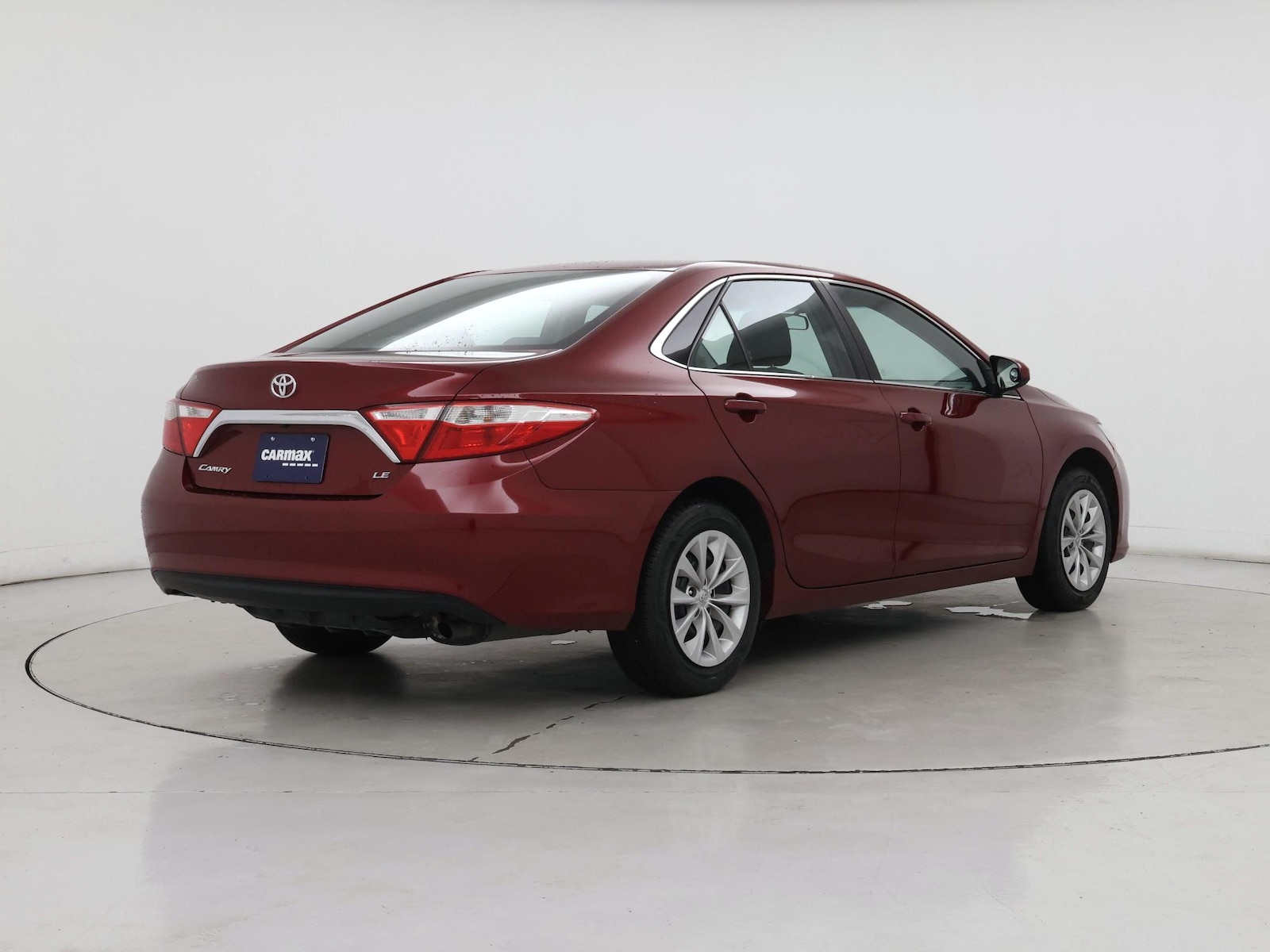 2015 Toyota Camry LE - Photo 9