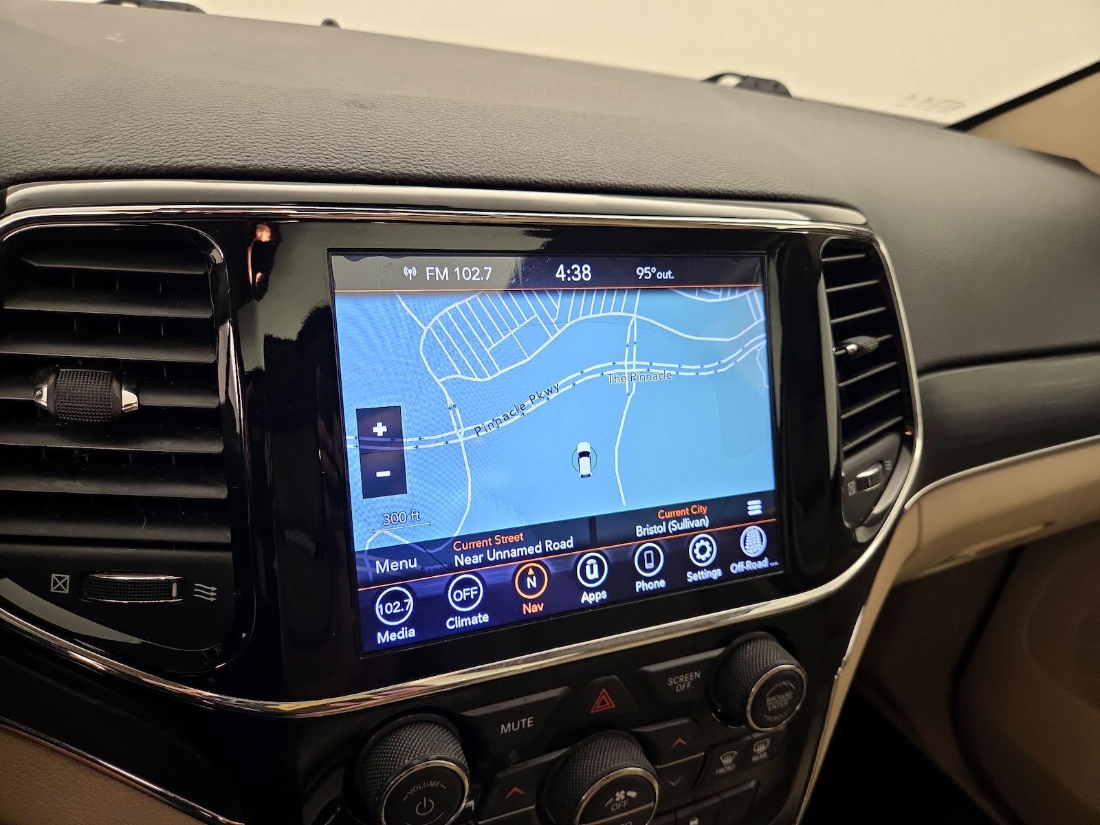2020 Jeep Grand Cherokee Limited - Photo 15