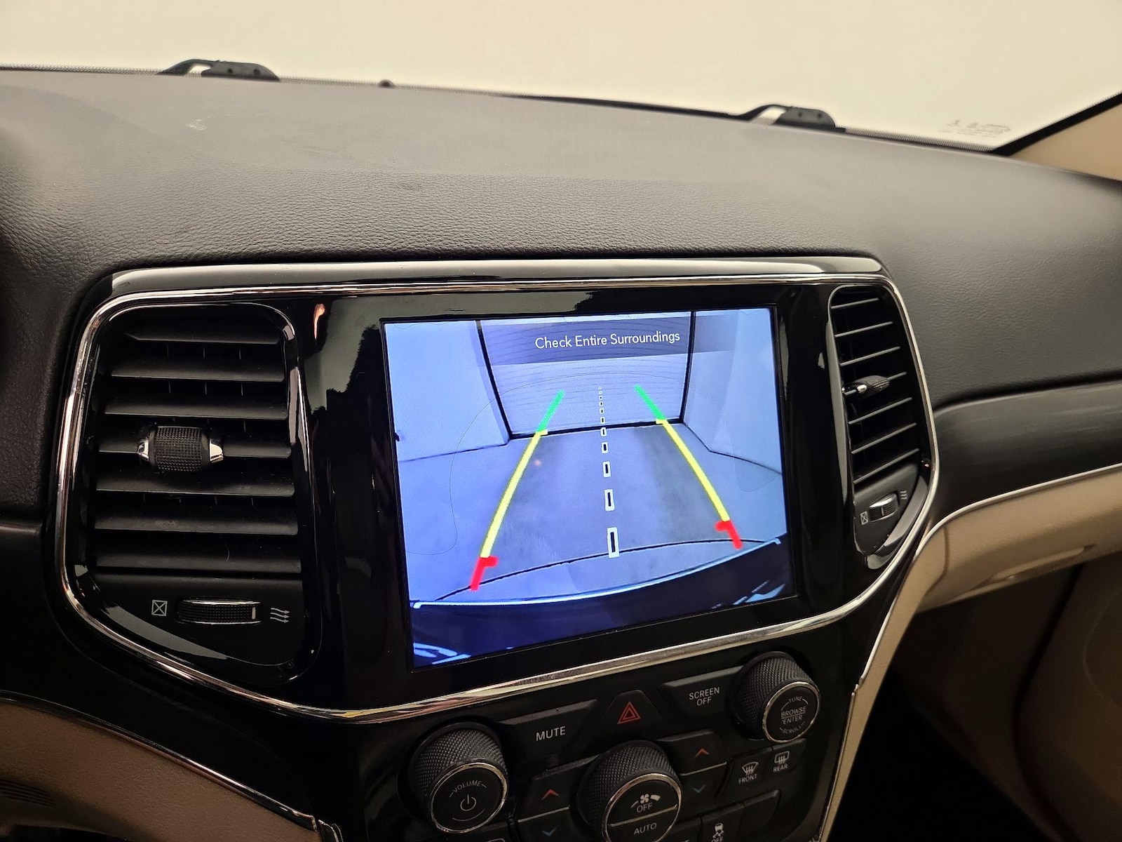 2020 Jeep Grand Cherokee Limited - Photo 16