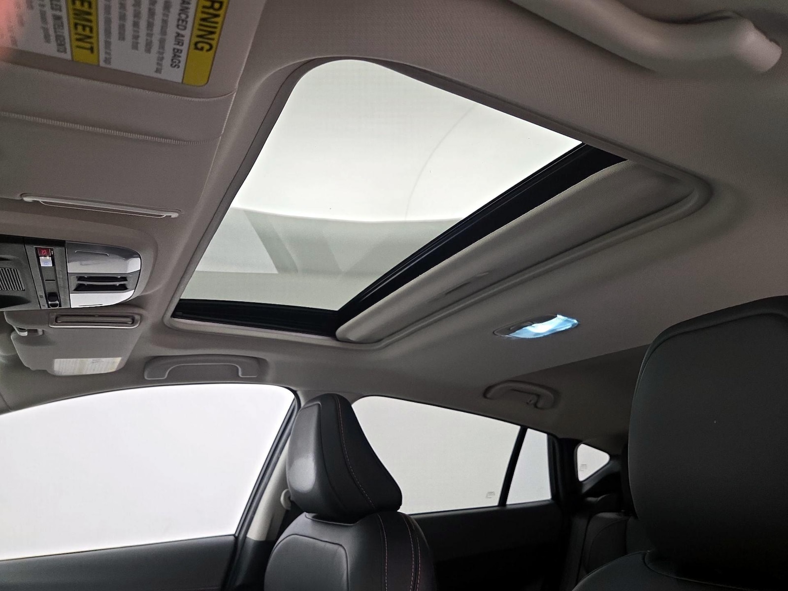 Sunroof(s) & Overhead Airbags