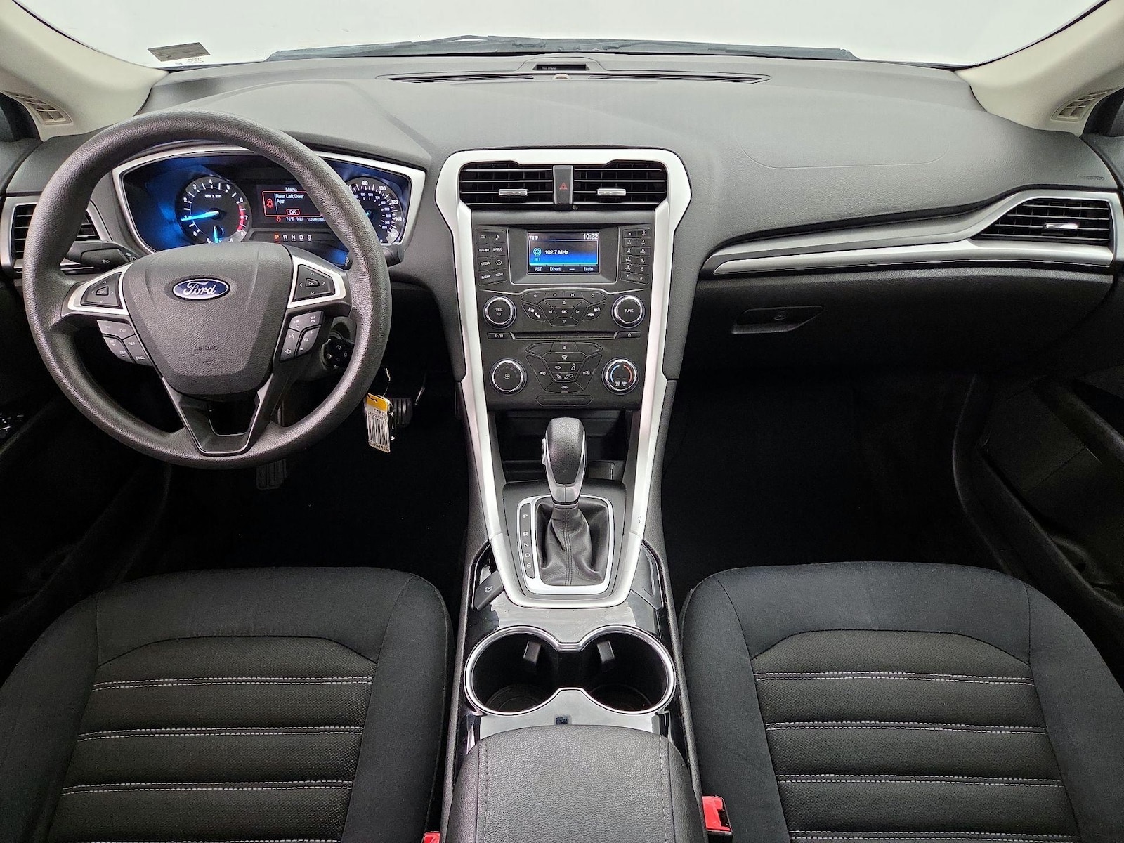 2015 Ford Fusion SE - Photo 10