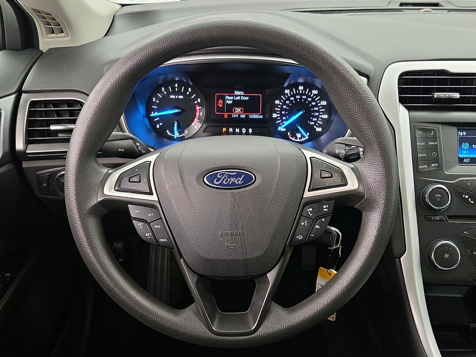 2015 Ford Fusion SE - Photo 11