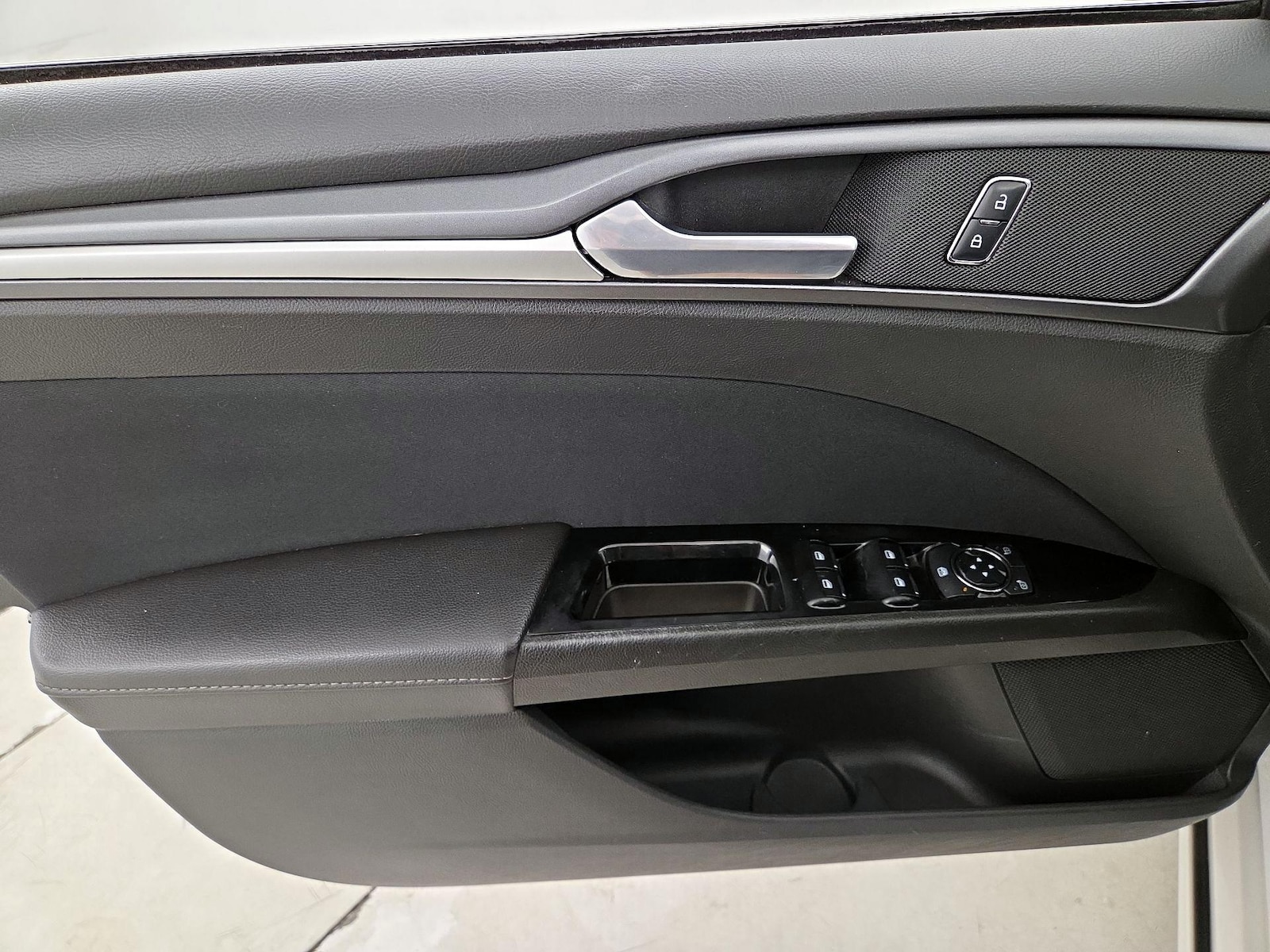 2015 Ford Fusion SE - Photo 13