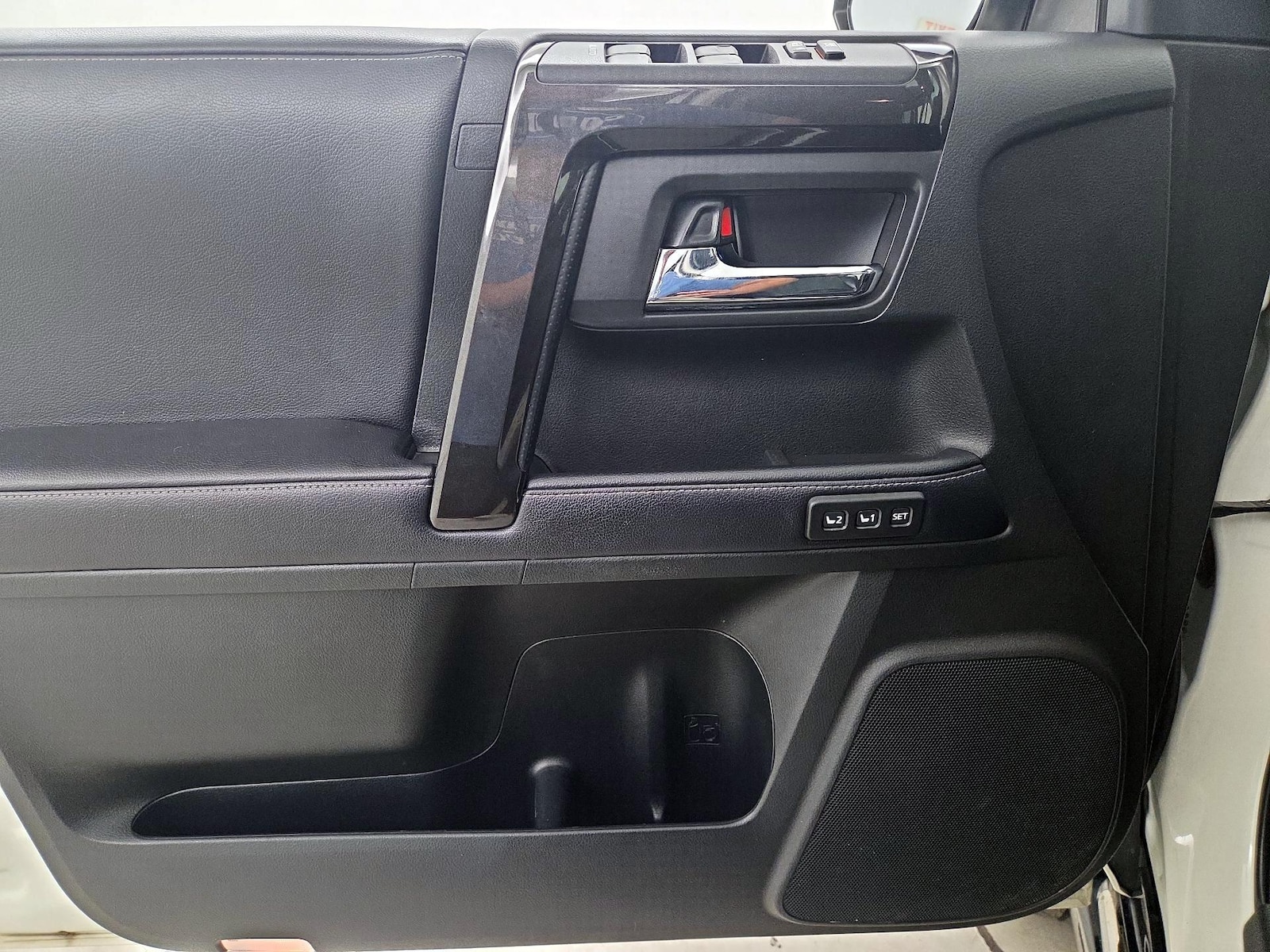 2020 Toyota 4Runner Night Shade - Photo 13