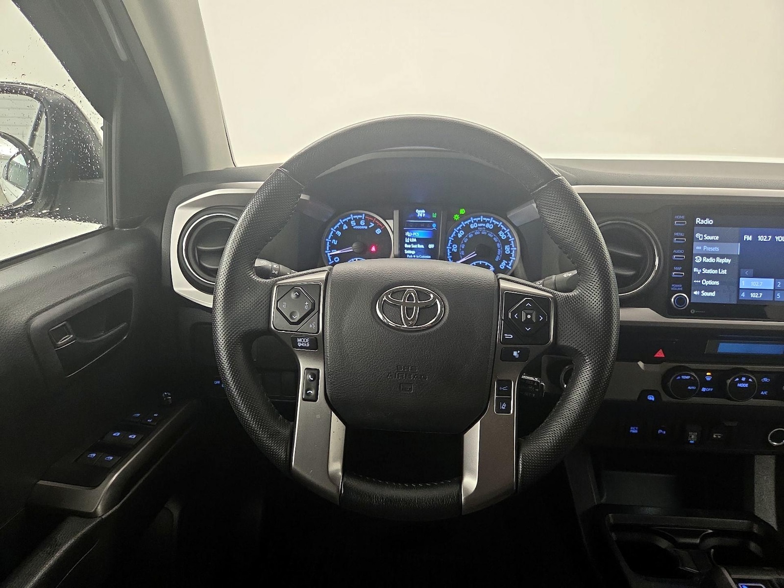 2023 Toyota Tacoma SR5 - Photo 11