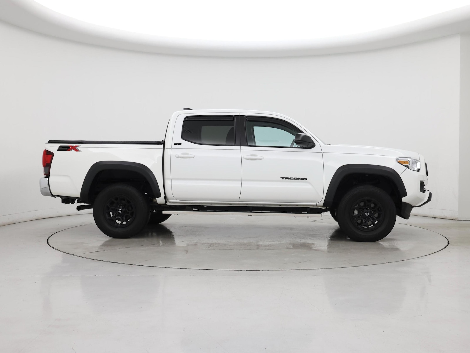 2023 Toyota Tacoma SR5 - Photo 8