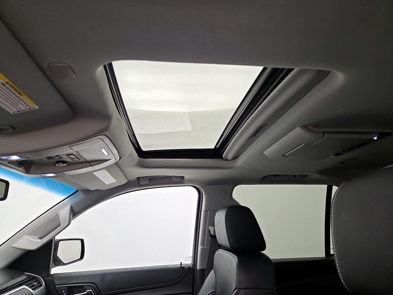 Sunroof(s) & Overhead Airbags