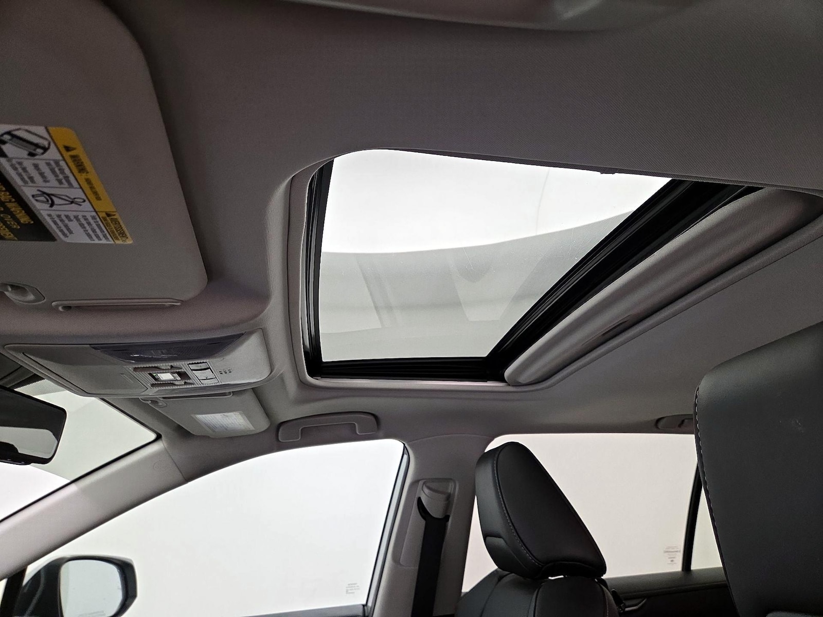 Sunroof(s) & Overhead Airbags
