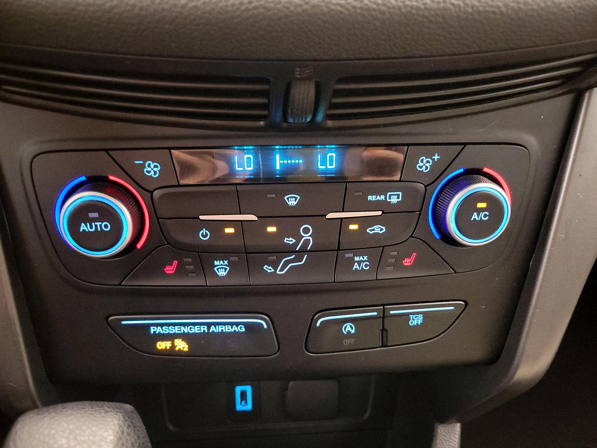 Thumbnail: 2018 Ford Escape - 16