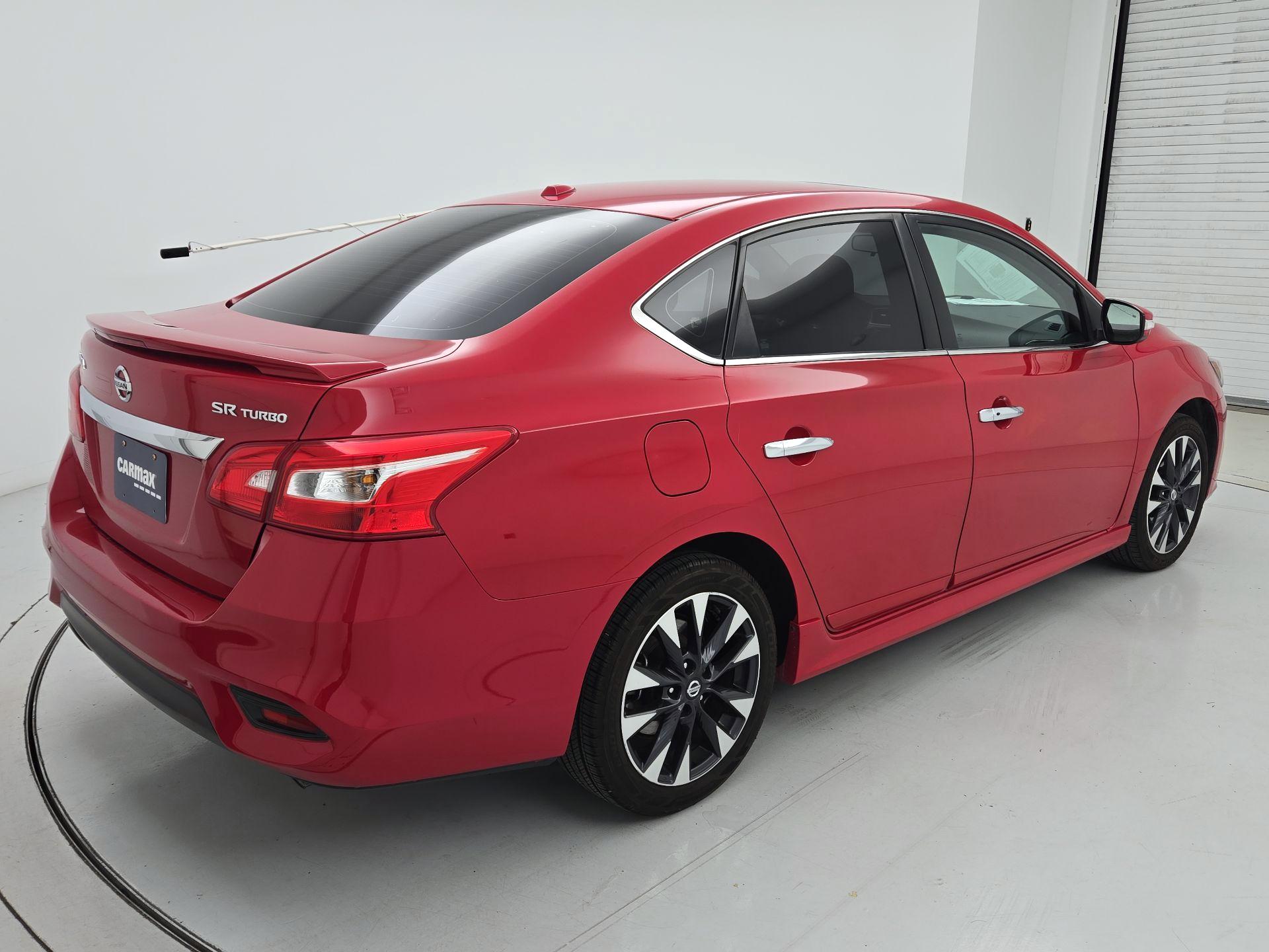 Thumbnail: 2017 Nissan Sentra - 5