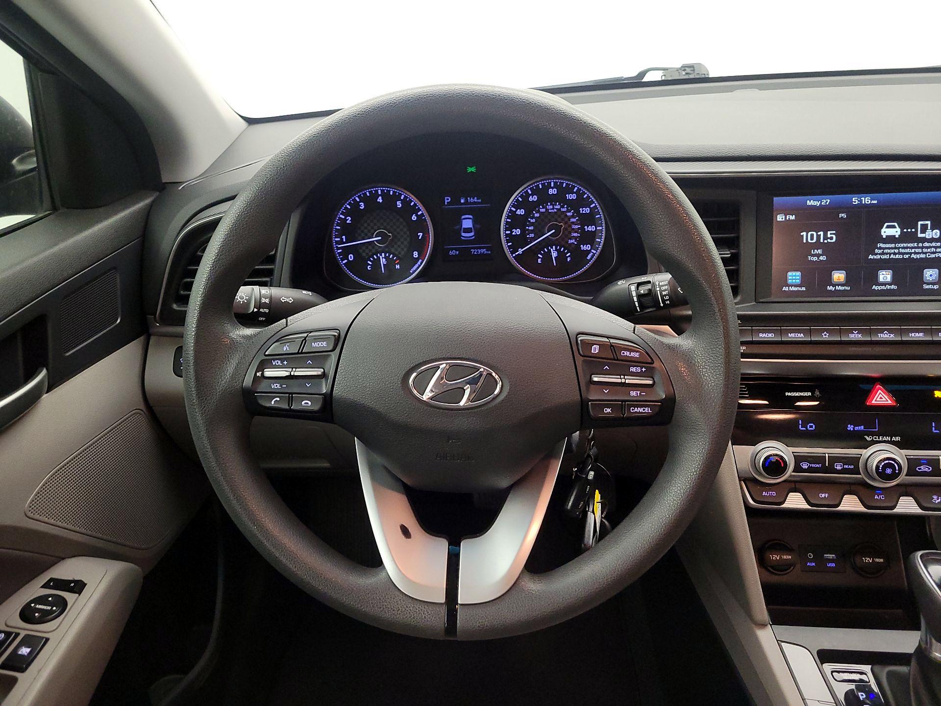 Thumbnail: 2020 Hyundai Elantra - 10