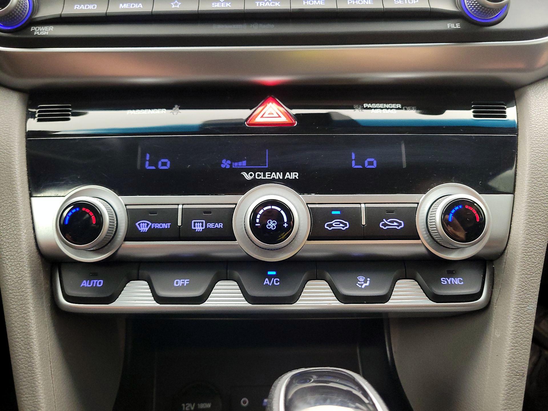 Thumbnail: 2020 Hyundai Elantra - 16