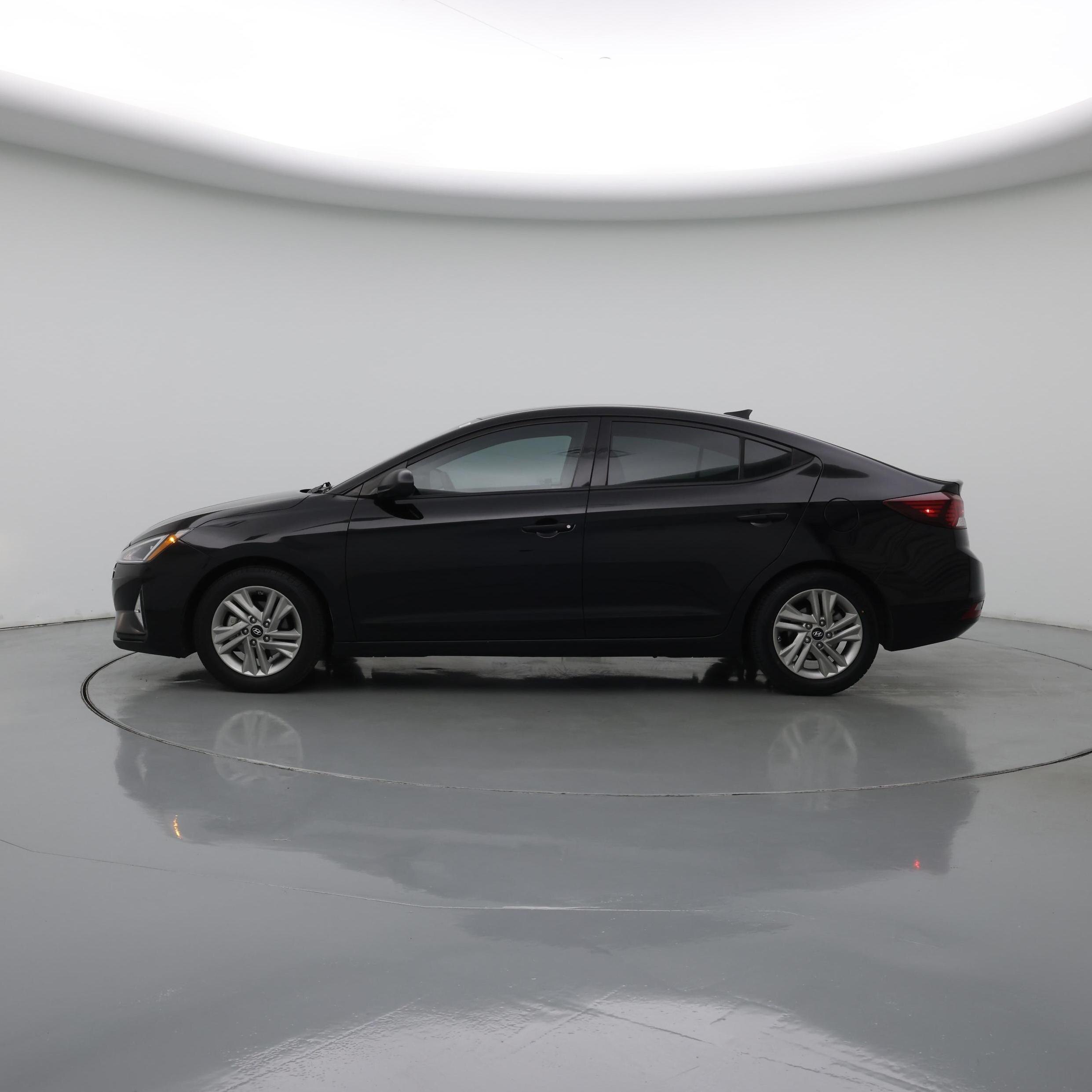 Thumbnail: 2020 Hyundai Elantra - 3