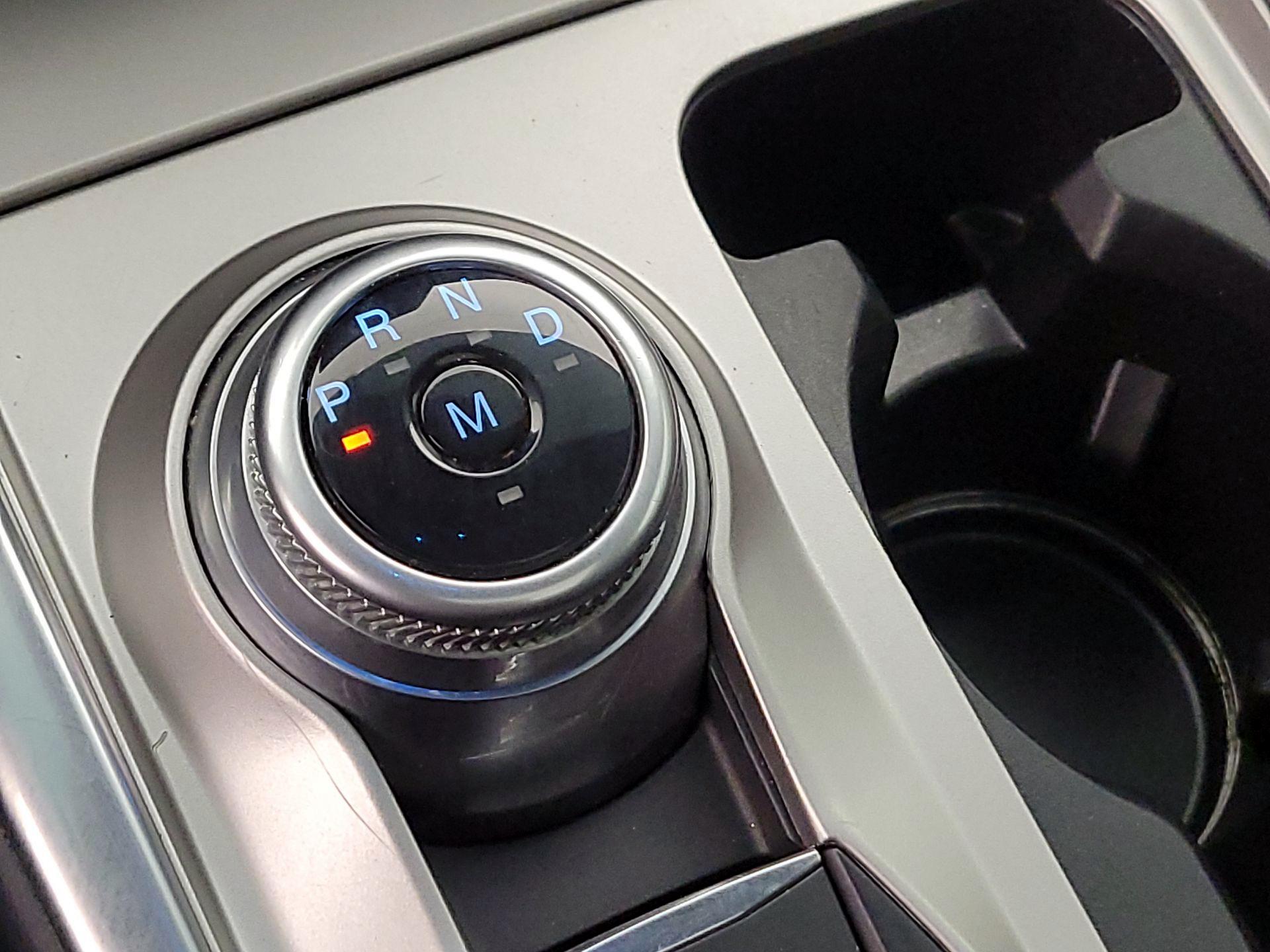 Thumbnail: 2020 Ford Explorer - 18