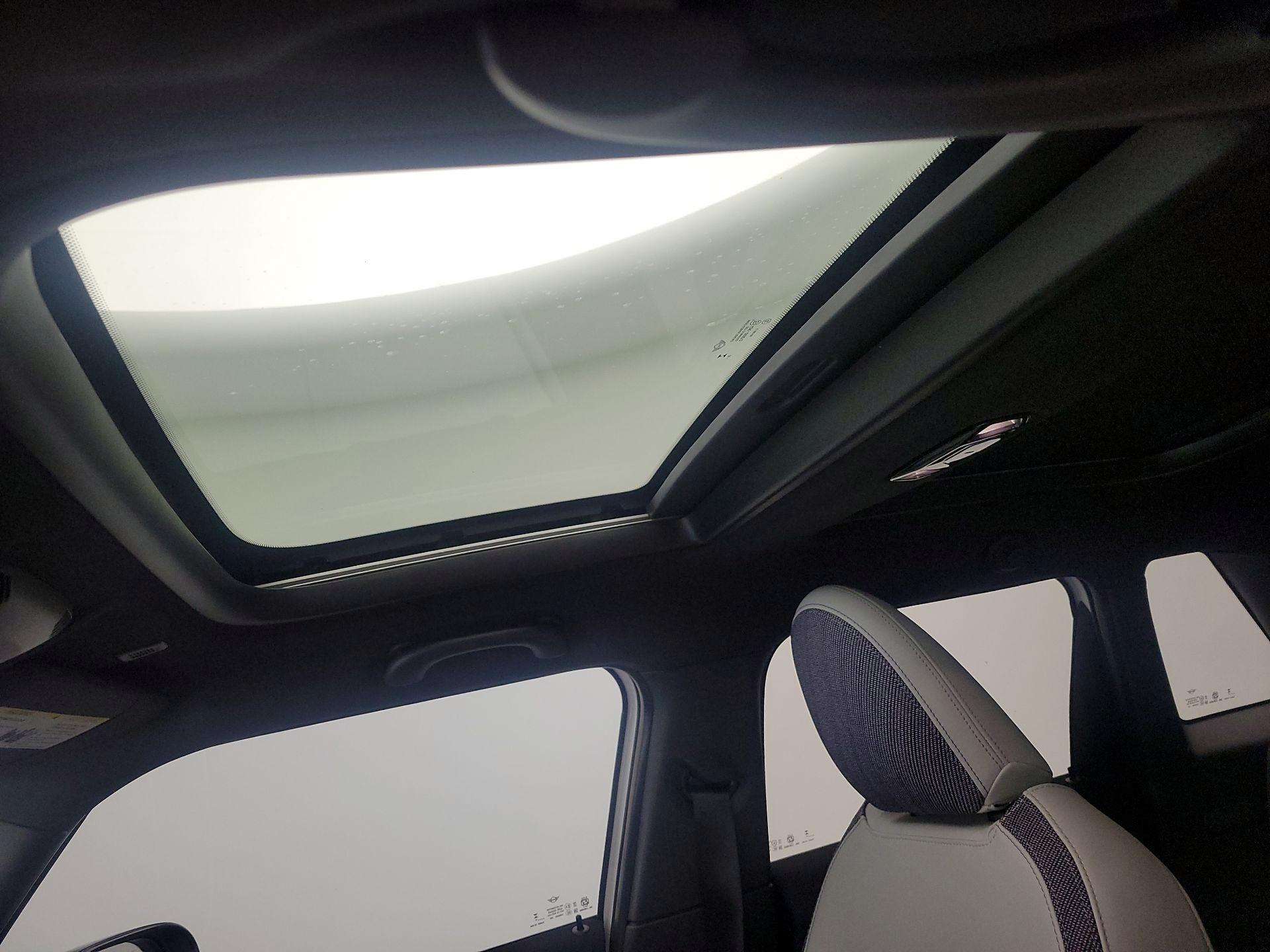 Thumbnail: 2025 MINI Cooper Hardtop - 18
