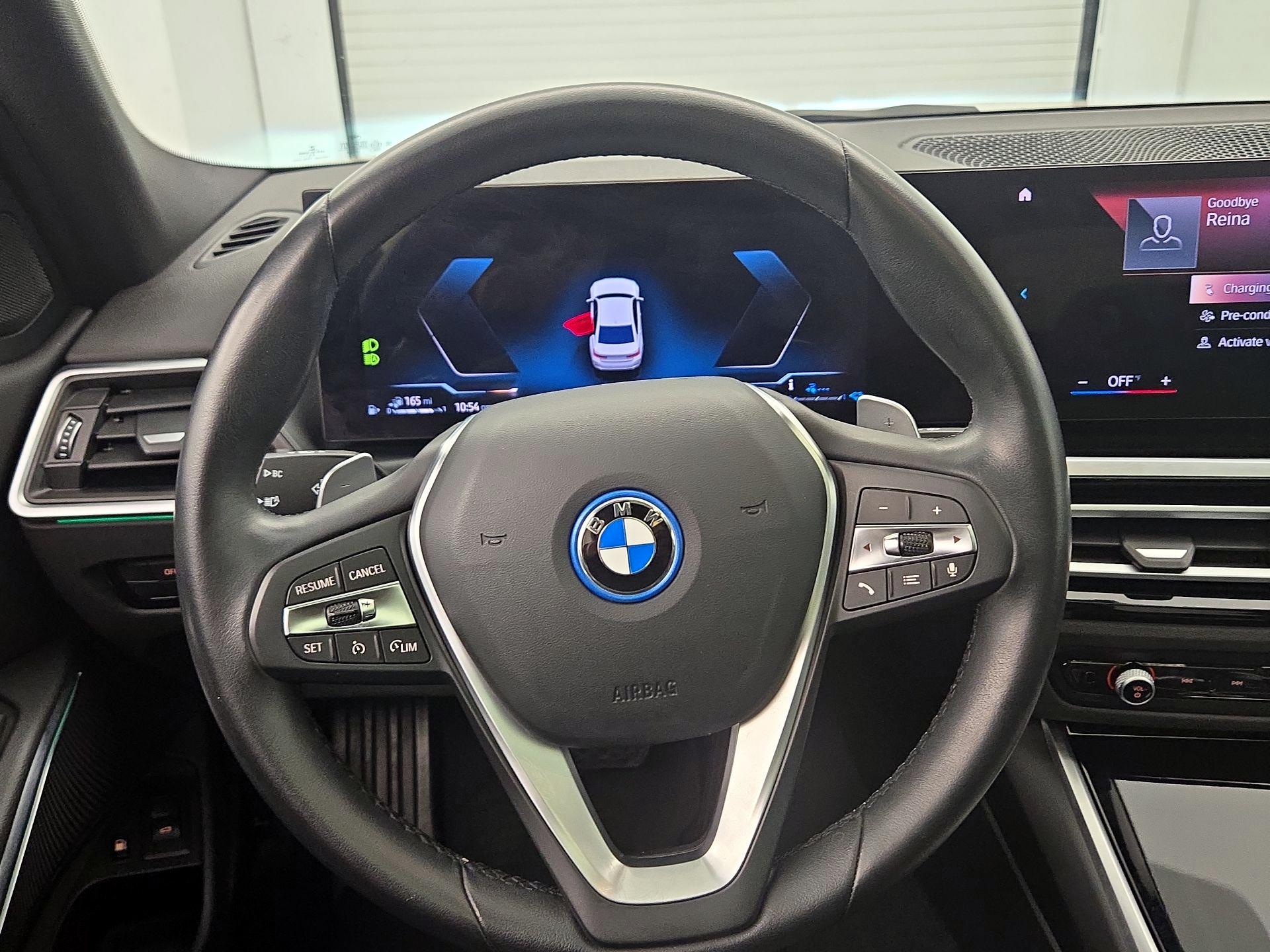 Thumbnail: 2023 BMW 3 Series - 10