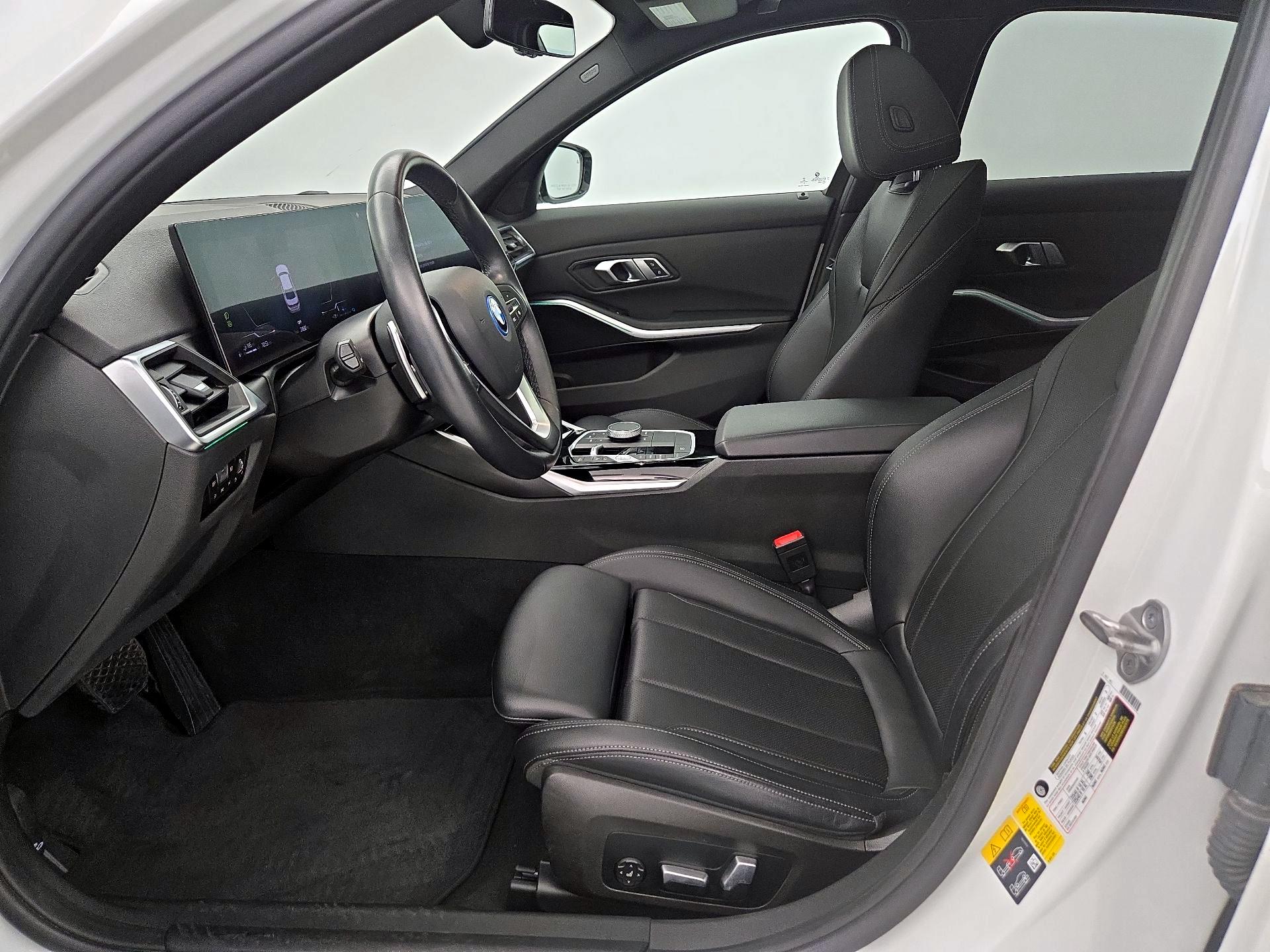 Thumbnail: 2023 BMW 3 Series - 11