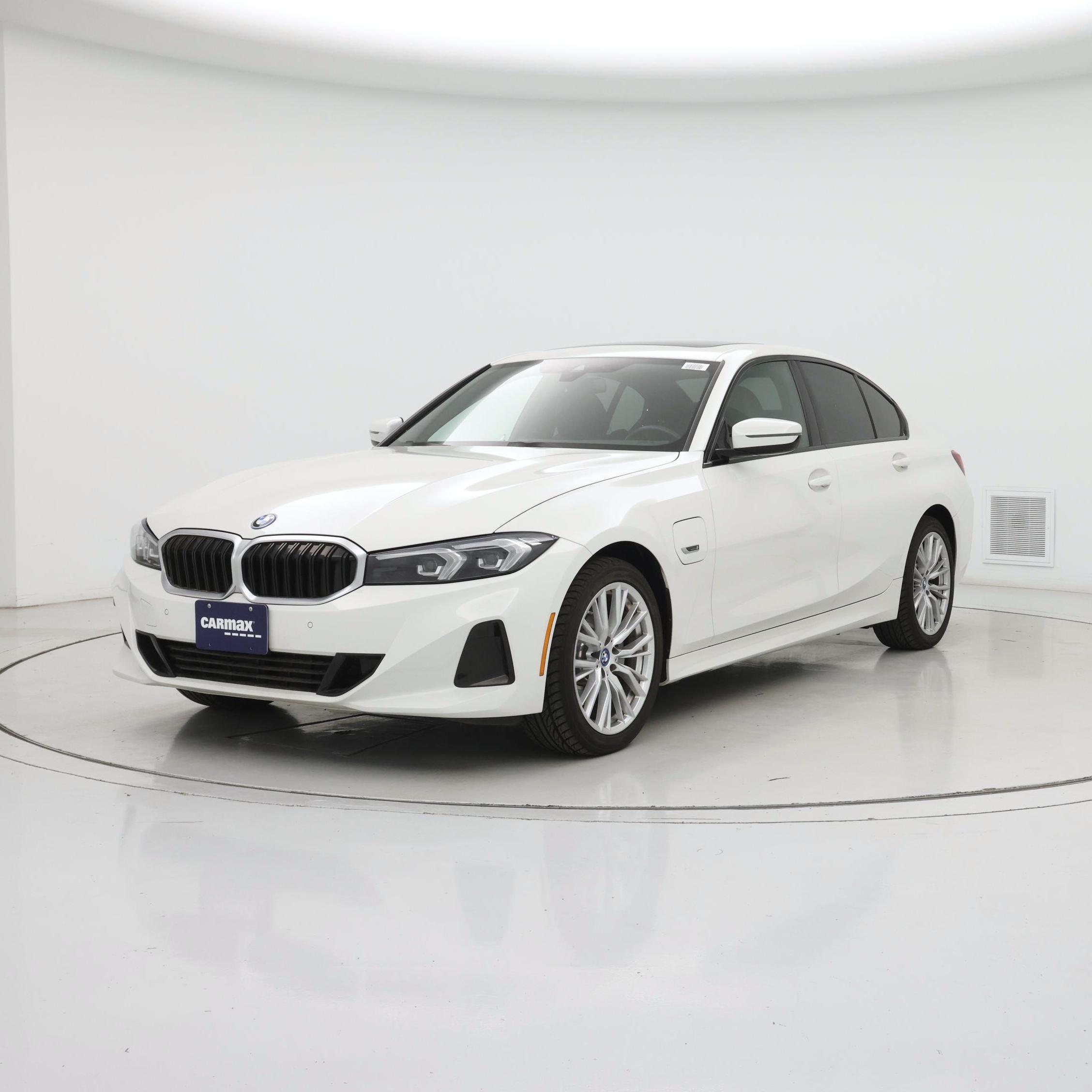 Thumbnail: 2023 BMW 3 Series - 4