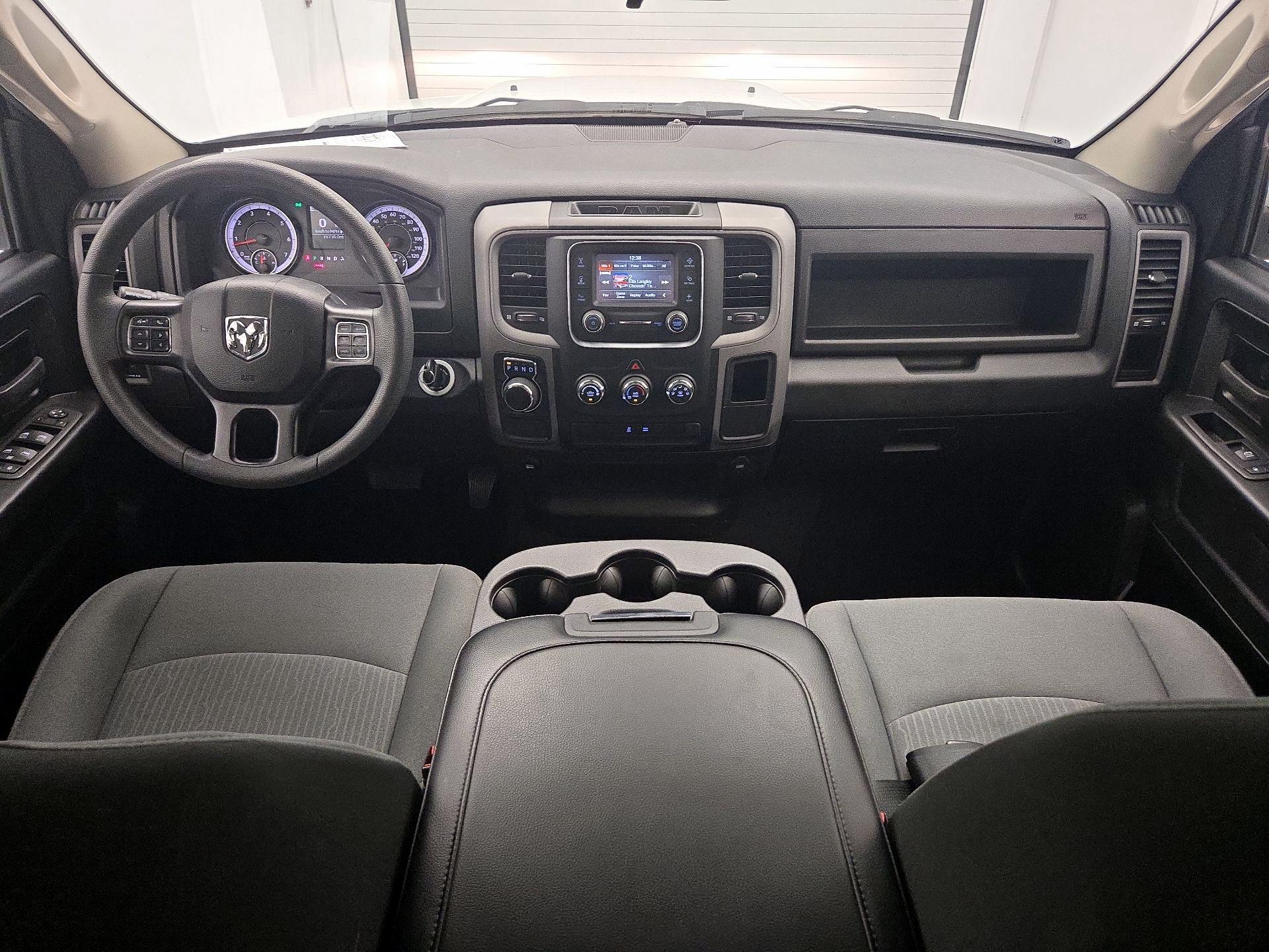 Thumbnail: 2024 RAM 1500 Classic - 9