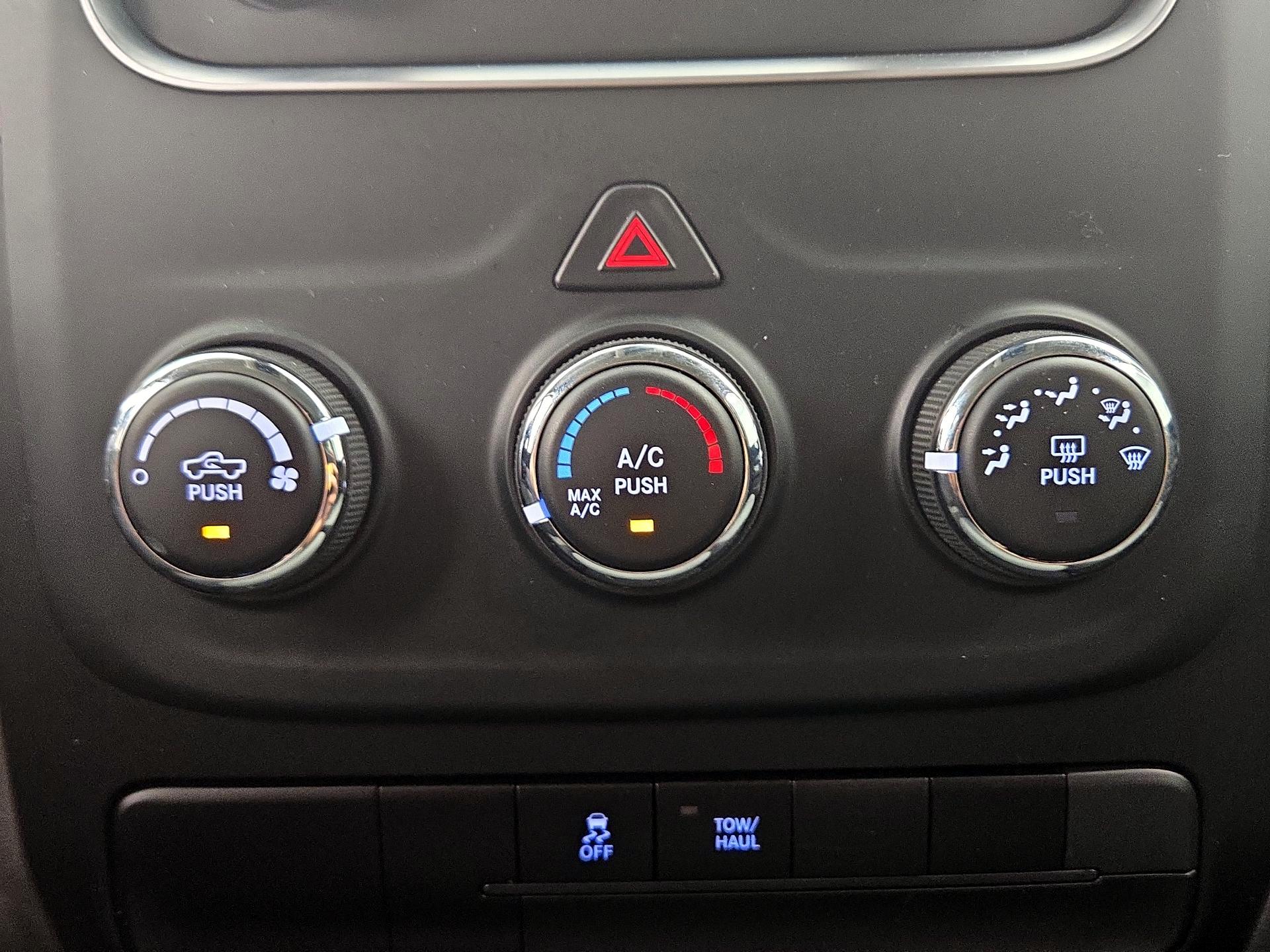 Thumbnail: 2024 RAM 1500 Classic - 16