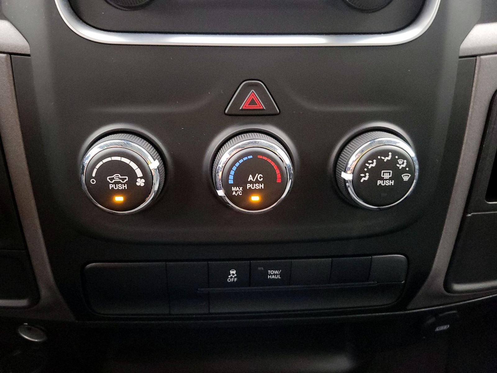 2024 RAM Ram 1500 Classic Tradesman - Photo 17