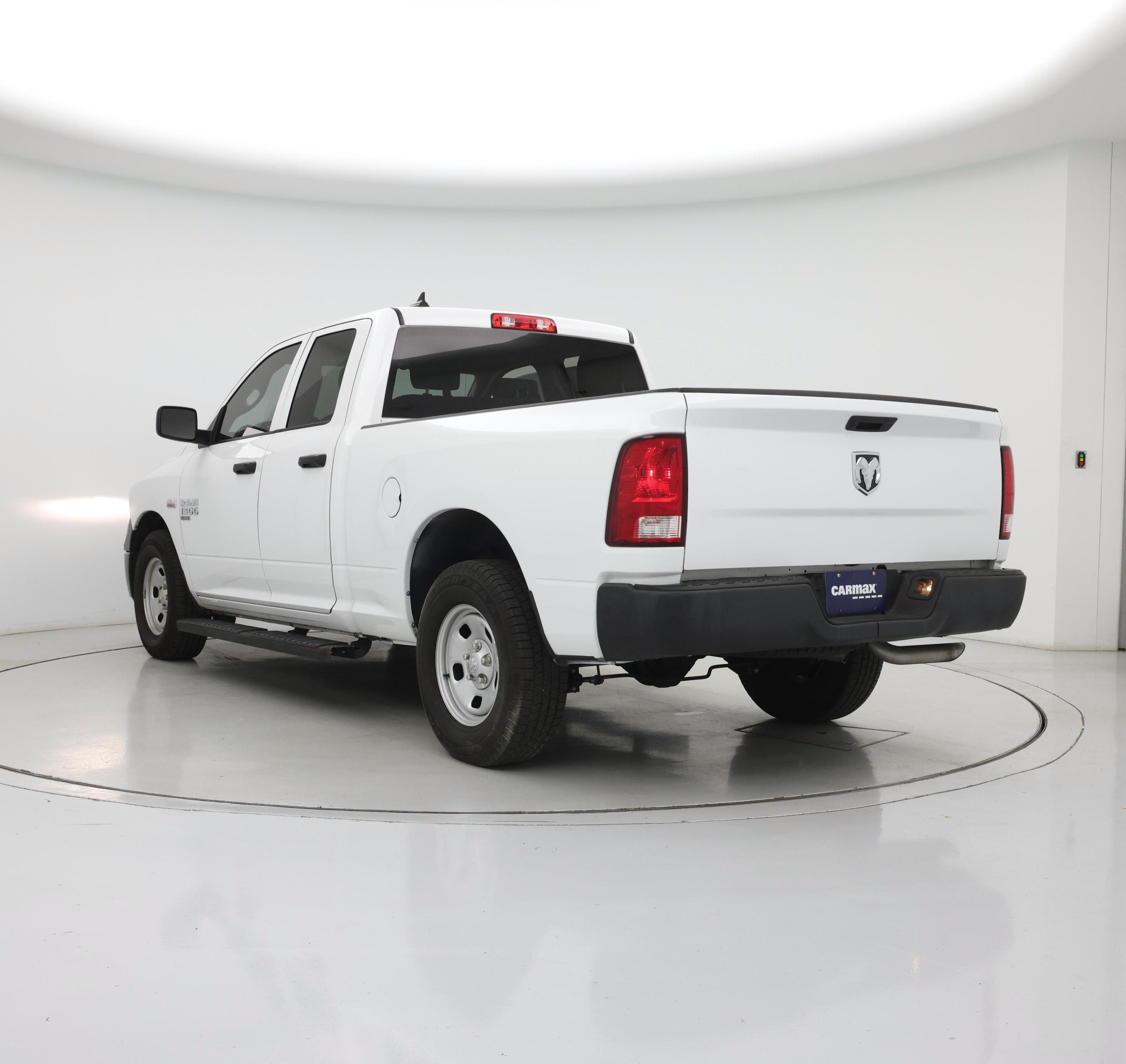 Thumbnail: 2024 RAM 1500 Classic - 2