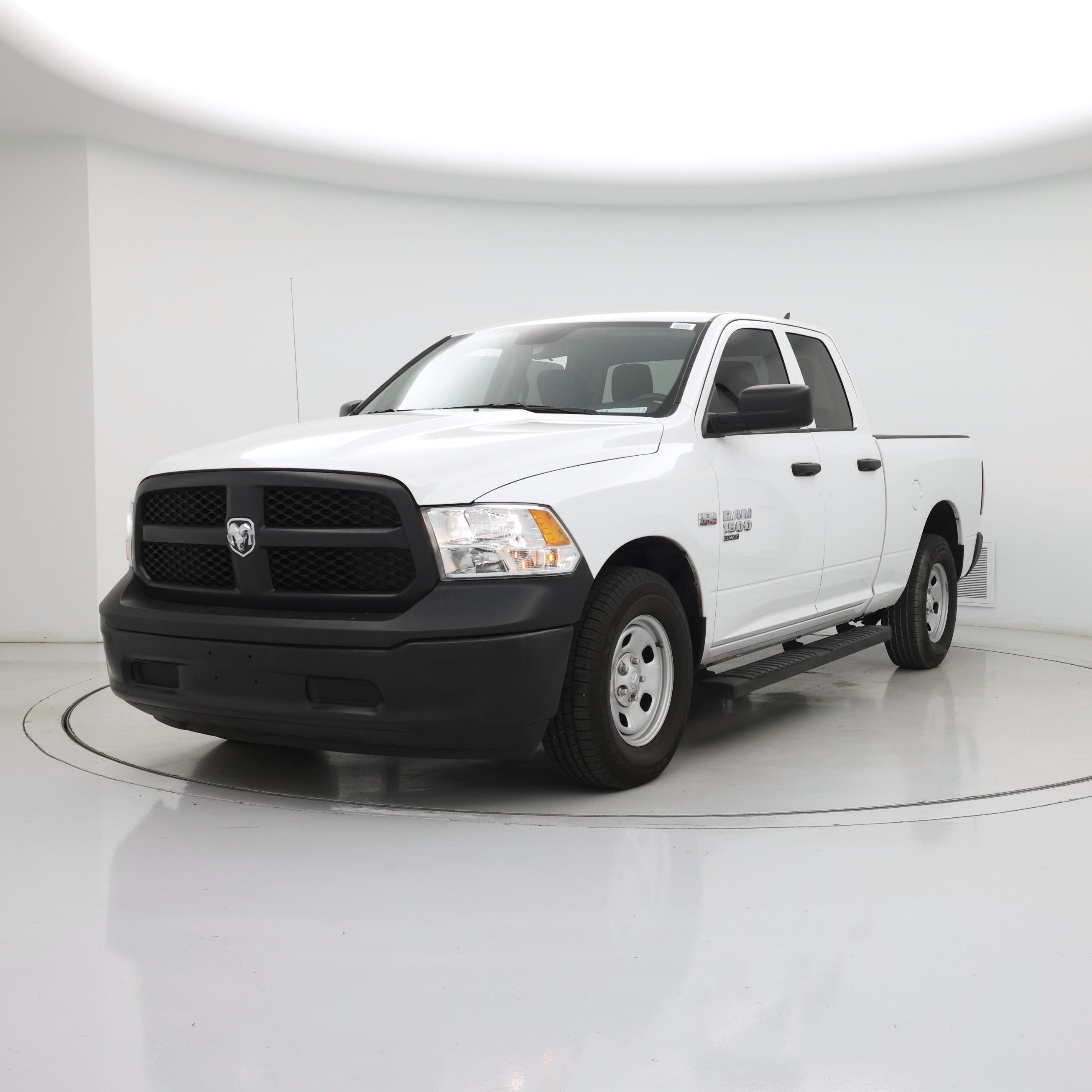 Thumbnail: 2024 RAM 1500 Classic - 4