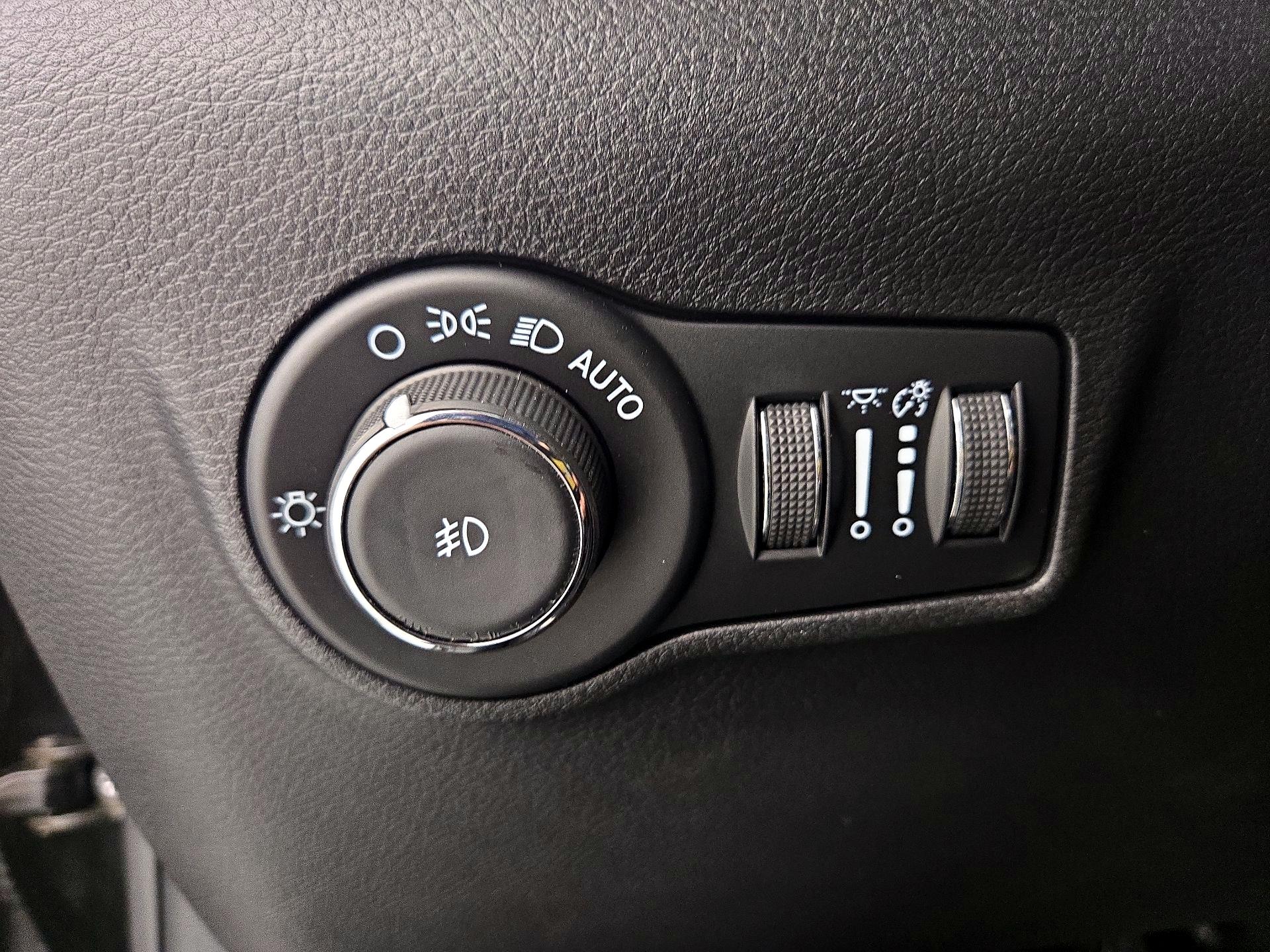 Thumbnail: 2022 Jeep Compass - 13