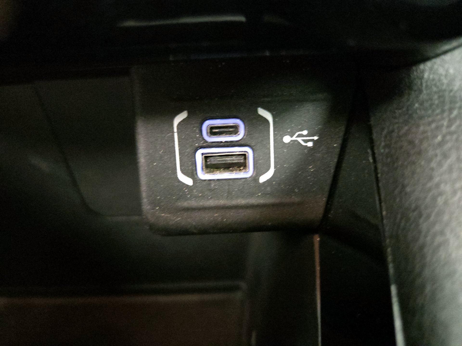 Thumbnail: 2022 Jeep Compass - 18