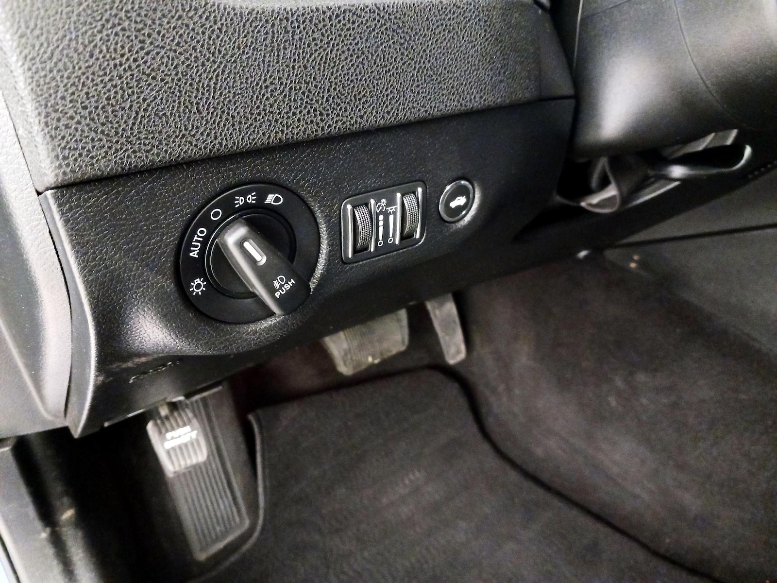 2022 Dodge Charger R/T - Photo 14