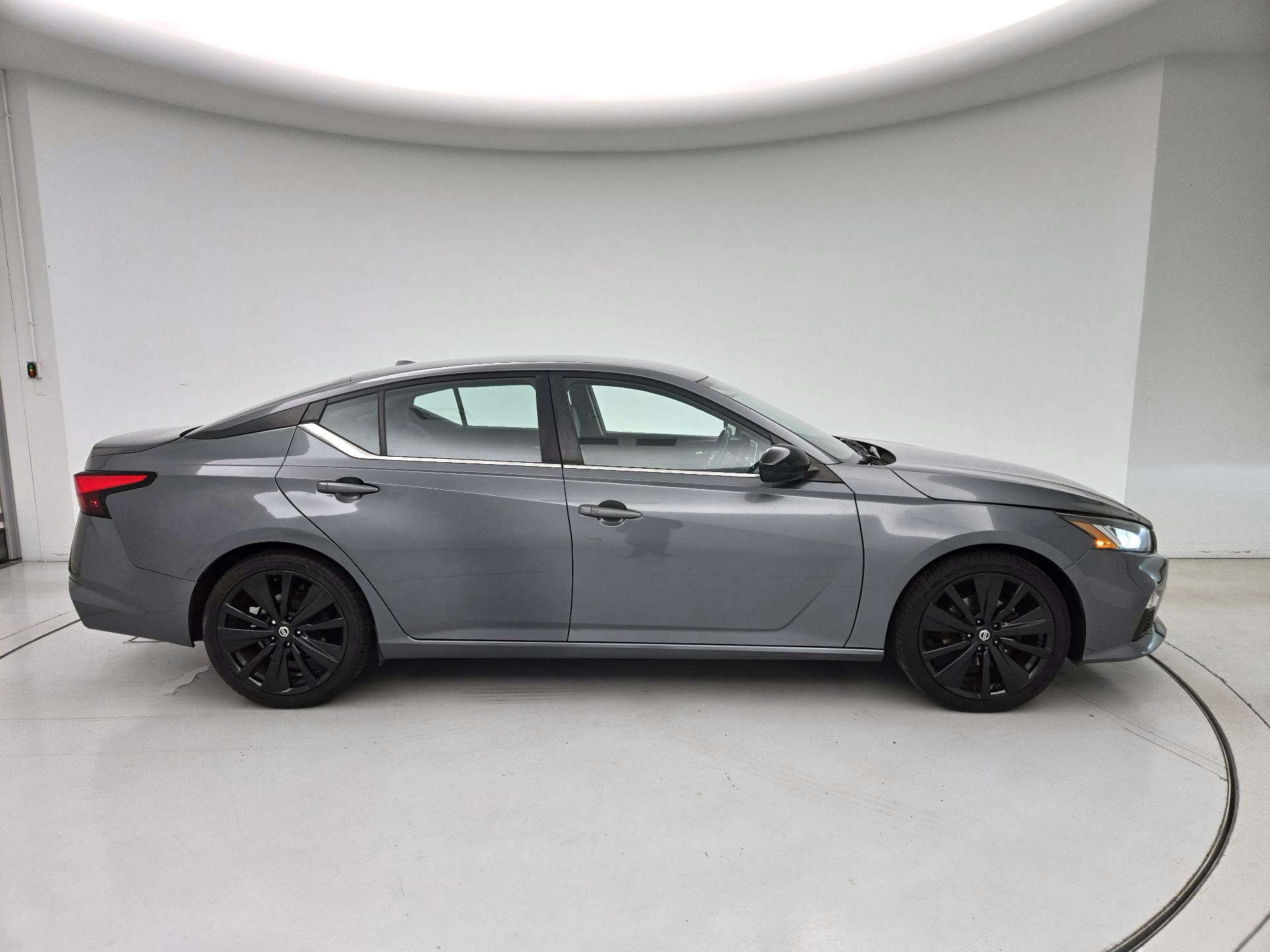 Thumbnail: 2021 Nissan Altima - 4