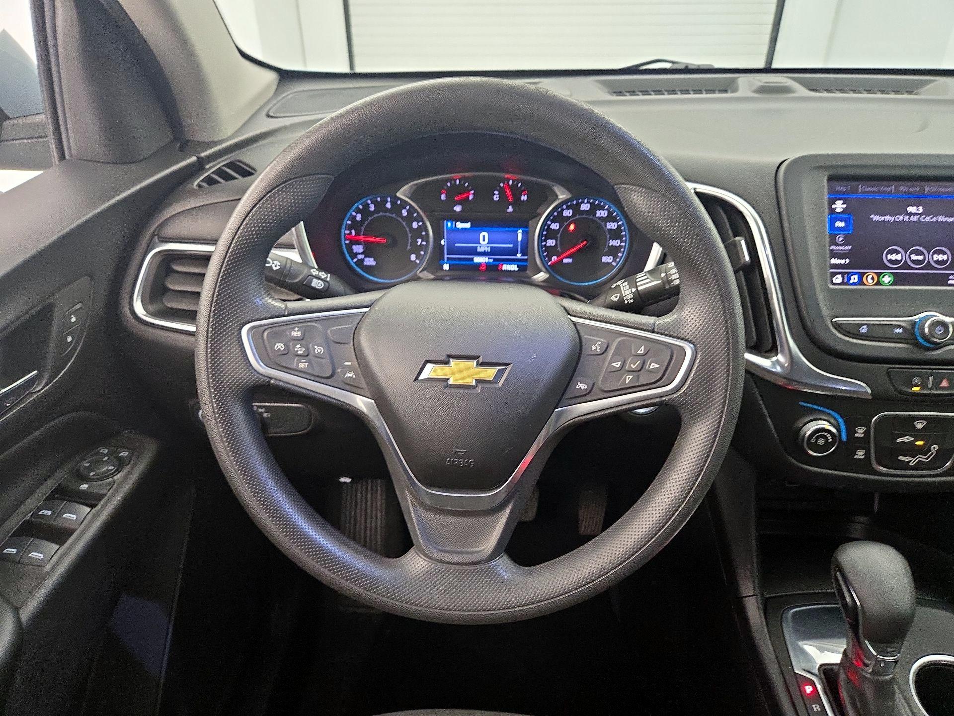Thumbnail: 2022 Chevrolet Equinox - 10