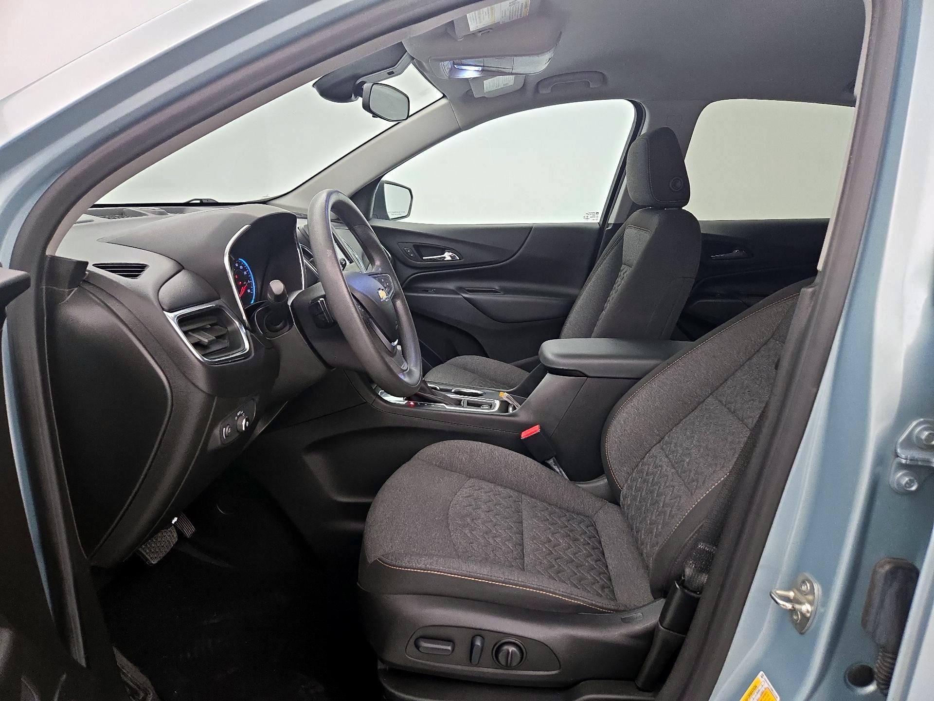 Thumbnail: 2022 Chevrolet Equinox - 11