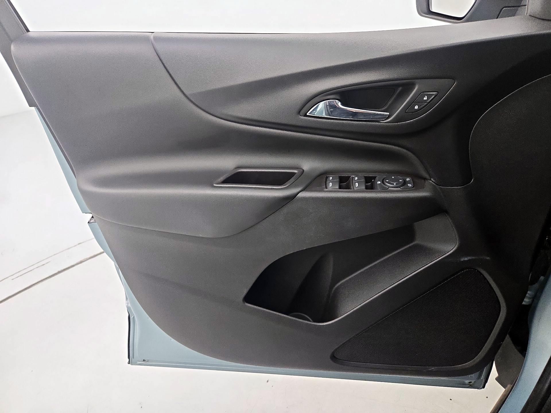 Thumbnail: 2022 Chevrolet Equinox - 12