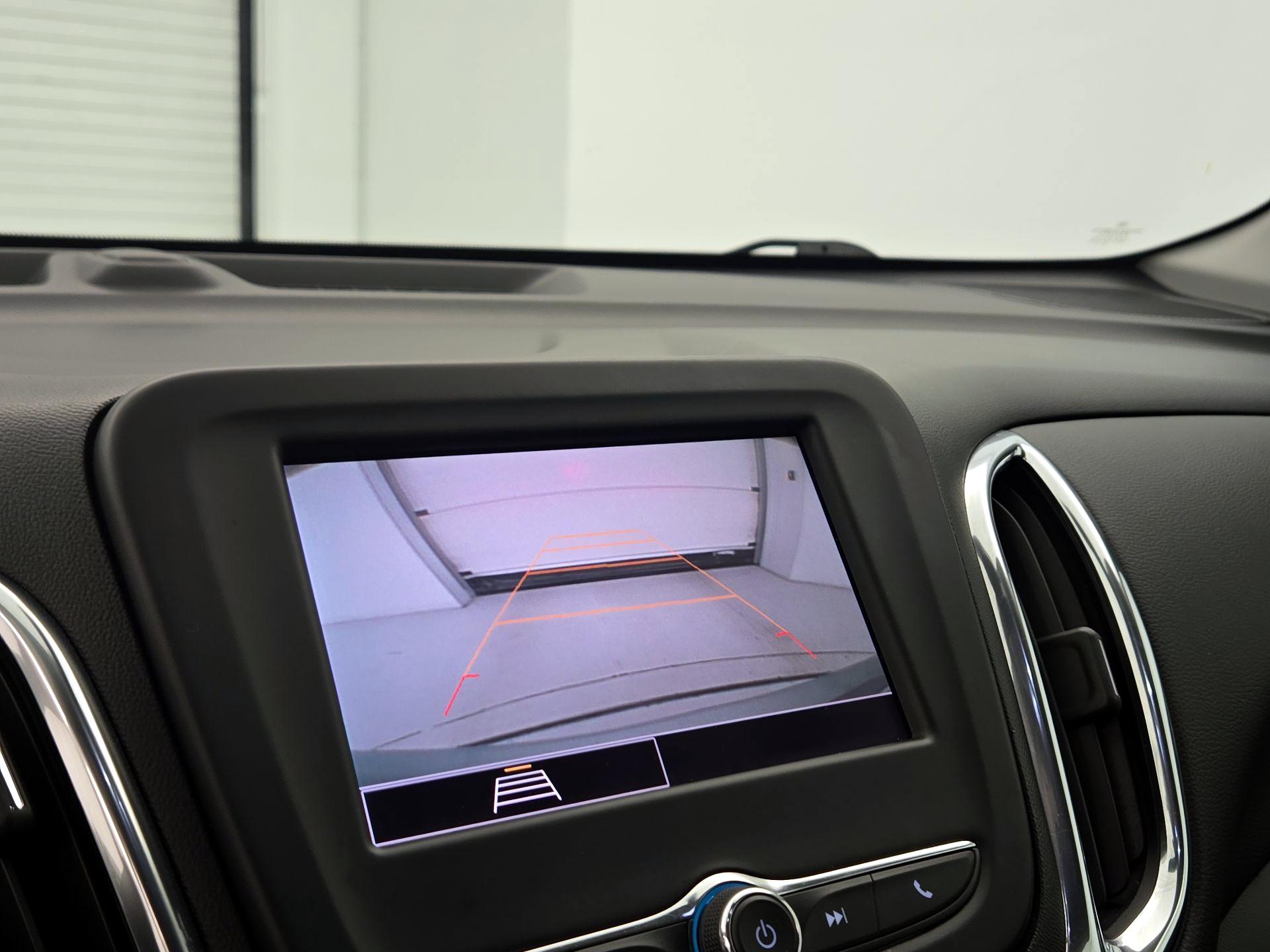 Thumbnail: 2022 Chevrolet Equinox - 14