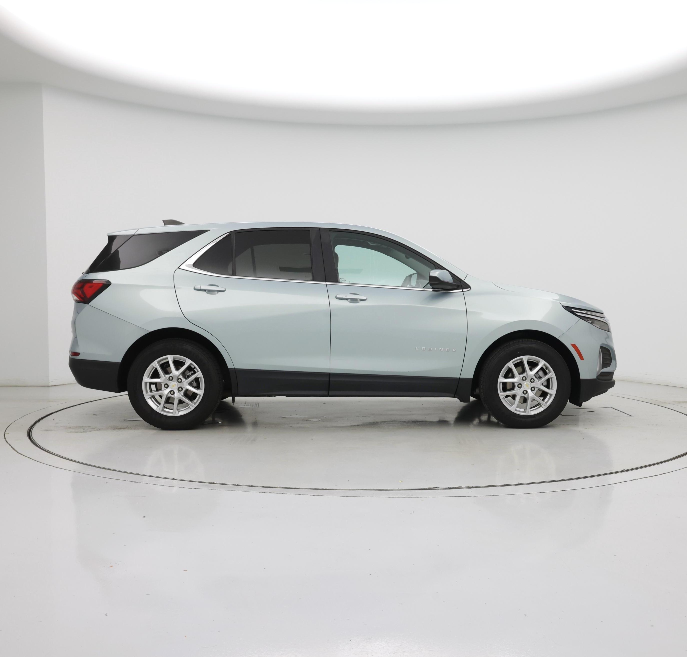 Thumbnail: 2022 Chevrolet Equinox - 7