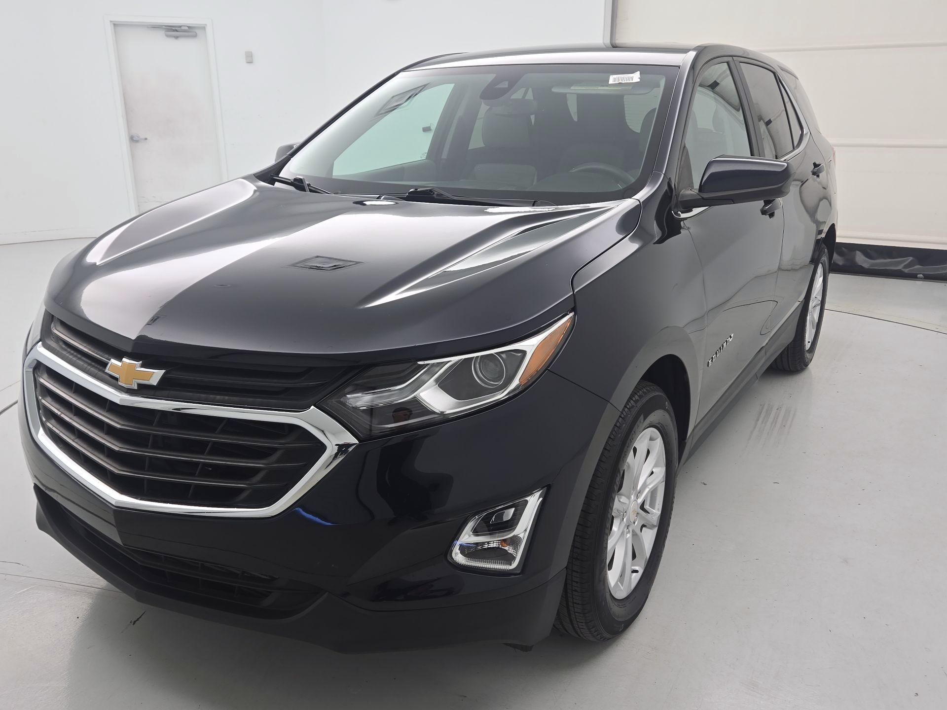 Thumbnail: 2021 Chevrolet Equinox - 3