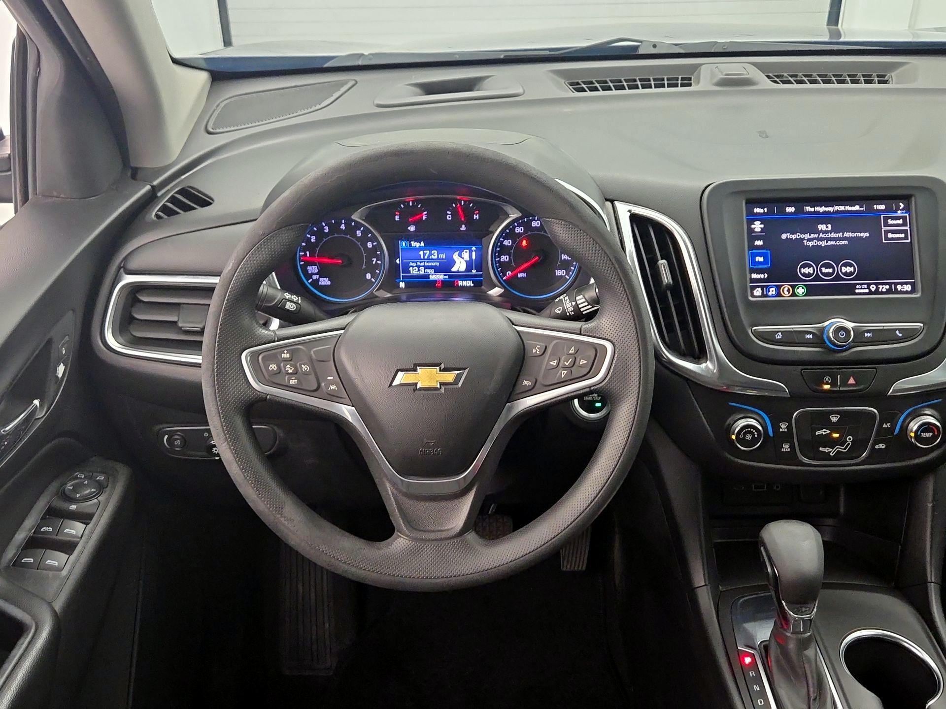 Thumbnail: 2022 Chevrolet Equinox - 10