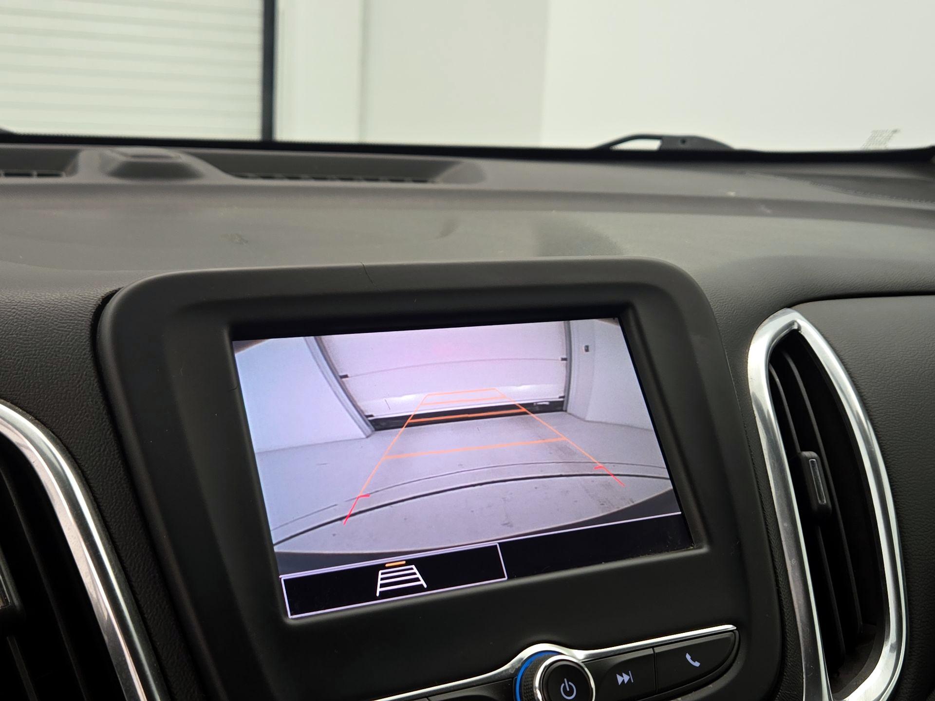 Thumbnail: 2022 Chevrolet Equinox - 14