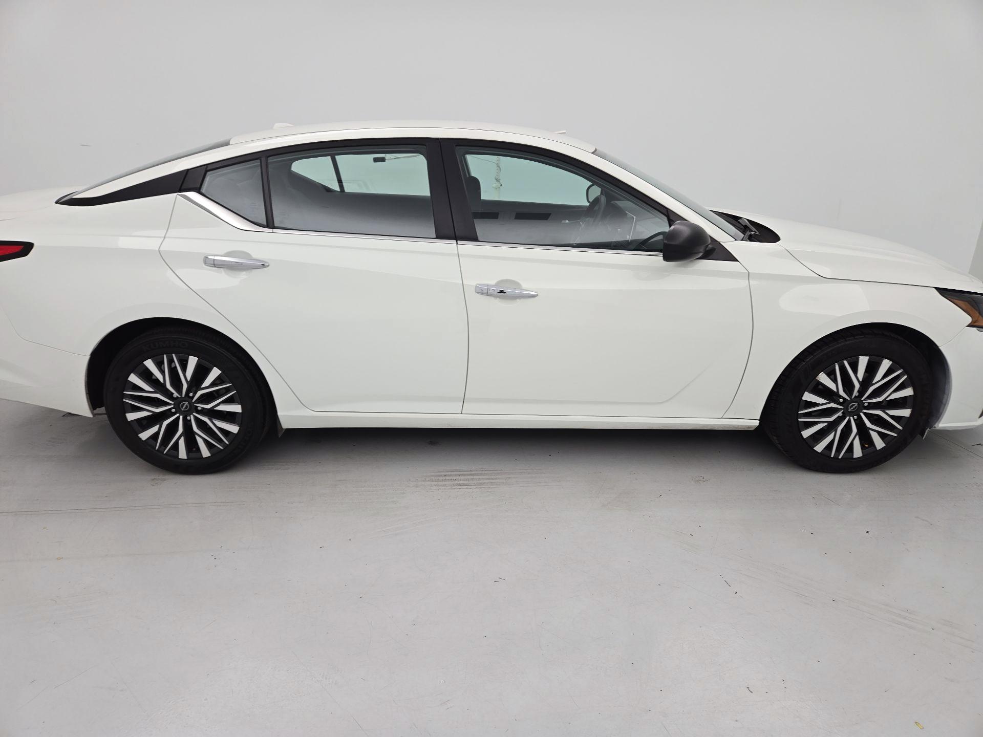 Thumbnail: 2025 Nissan Altima - 4