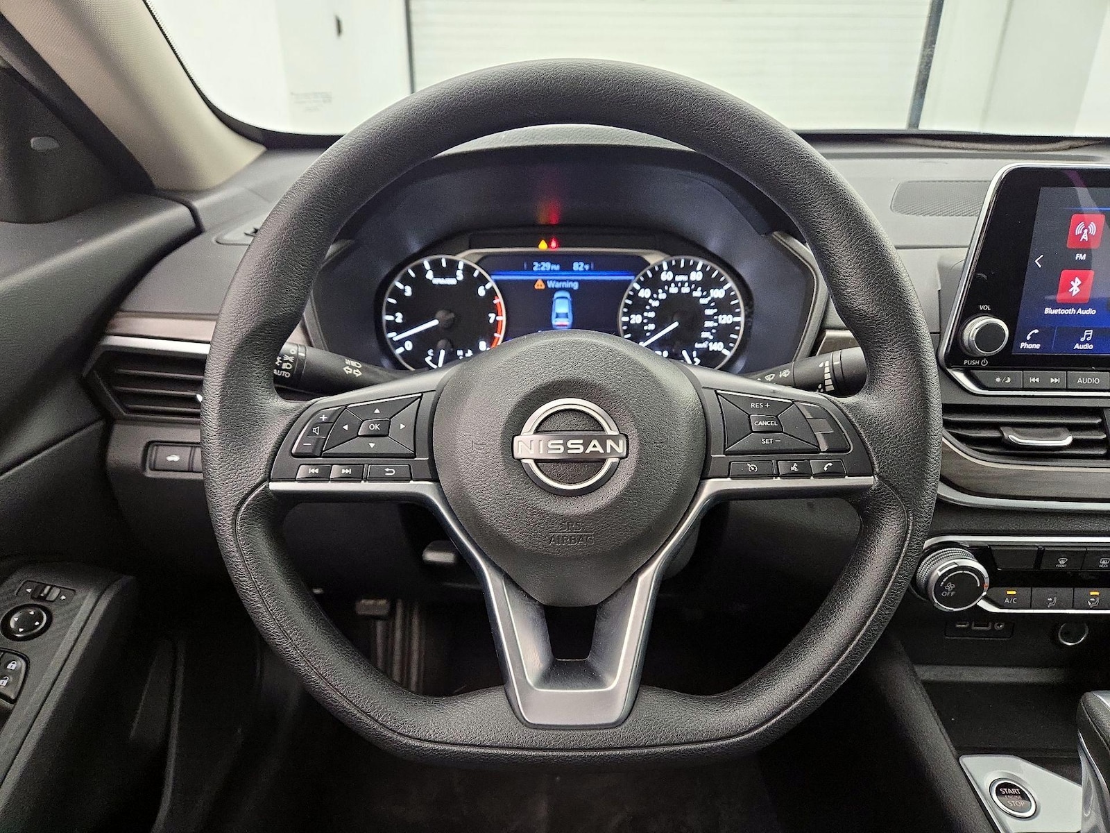 2025 Nissan Altima SV - Photo 9