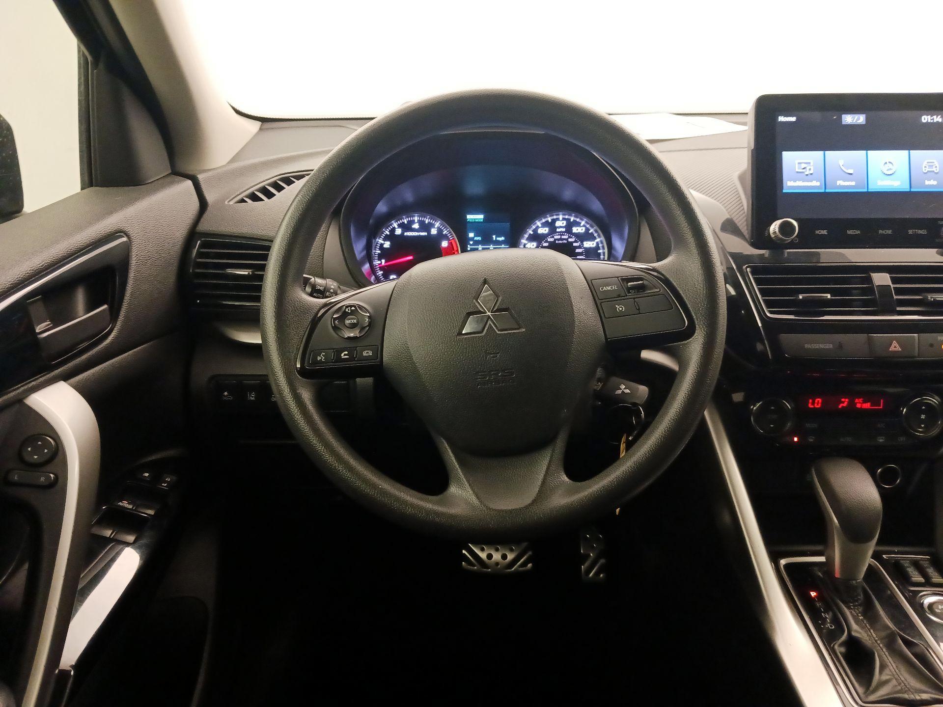 Thumbnail: 2023 Mitsubishi Eclipse Cross - 10