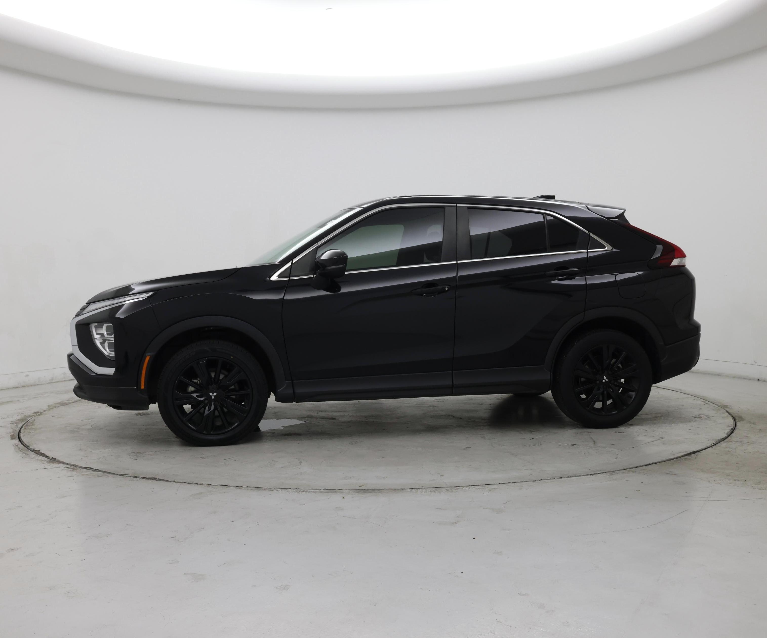 Thumbnail: 2023 Mitsubishi Eclipse Cross - 3