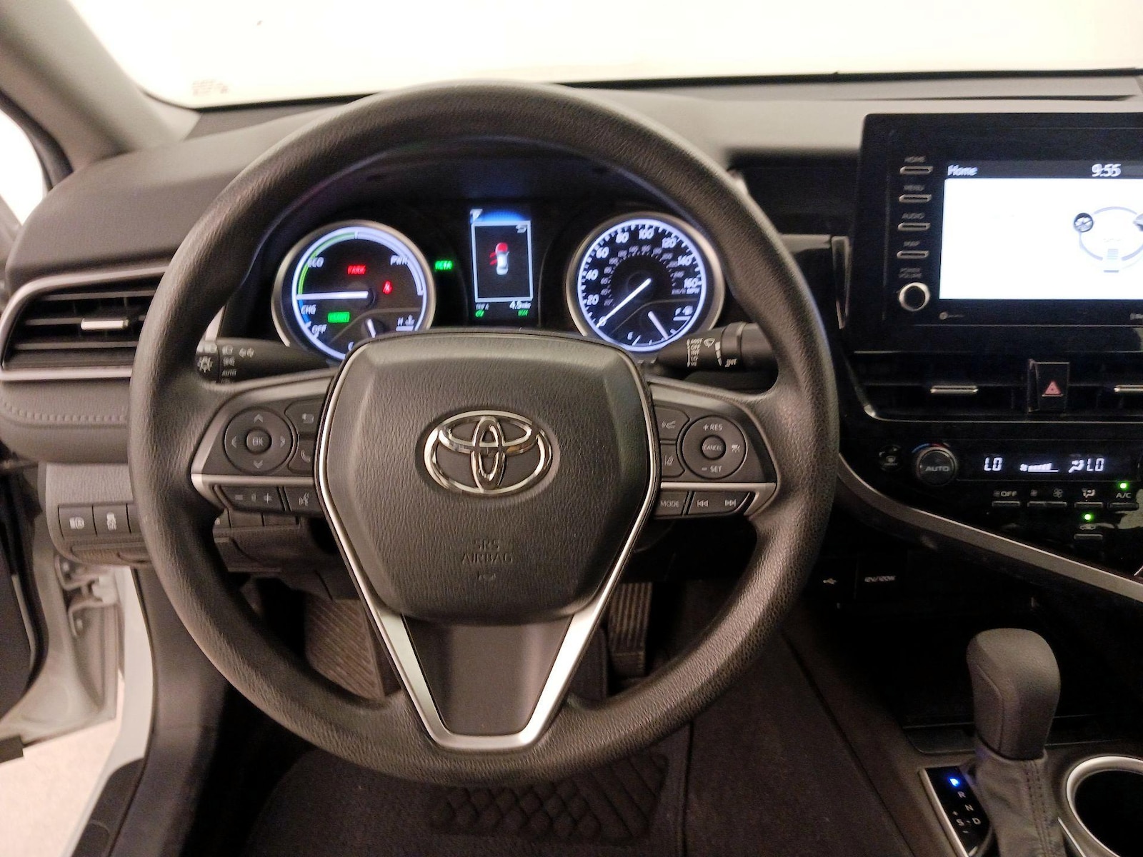 2023 Toyota Camry LE - Photo 11